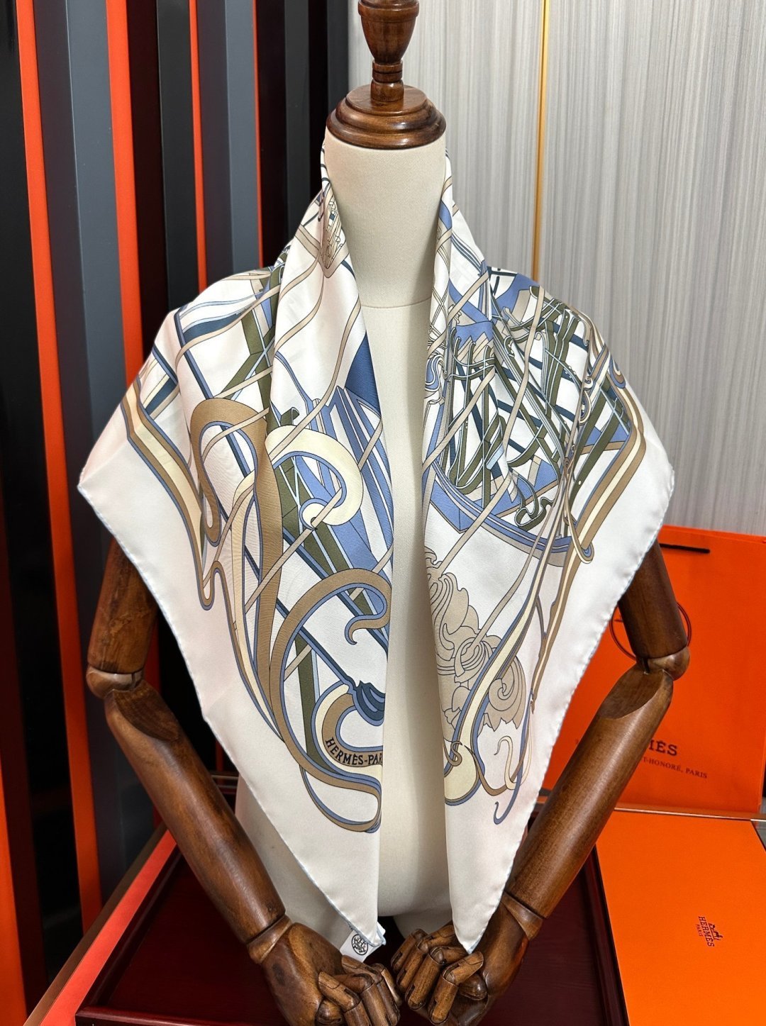 HM Scarf 90x90 Colorful Twill Silk 511162