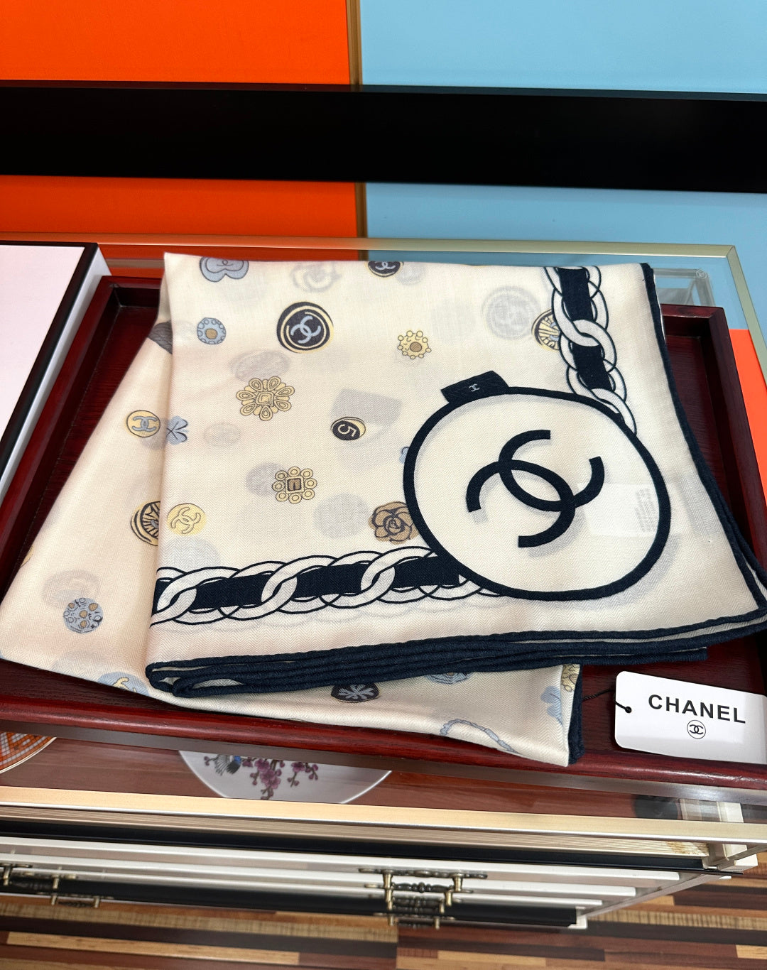 CC 26s Scarf 140 In Cashmere And Silk 445084
