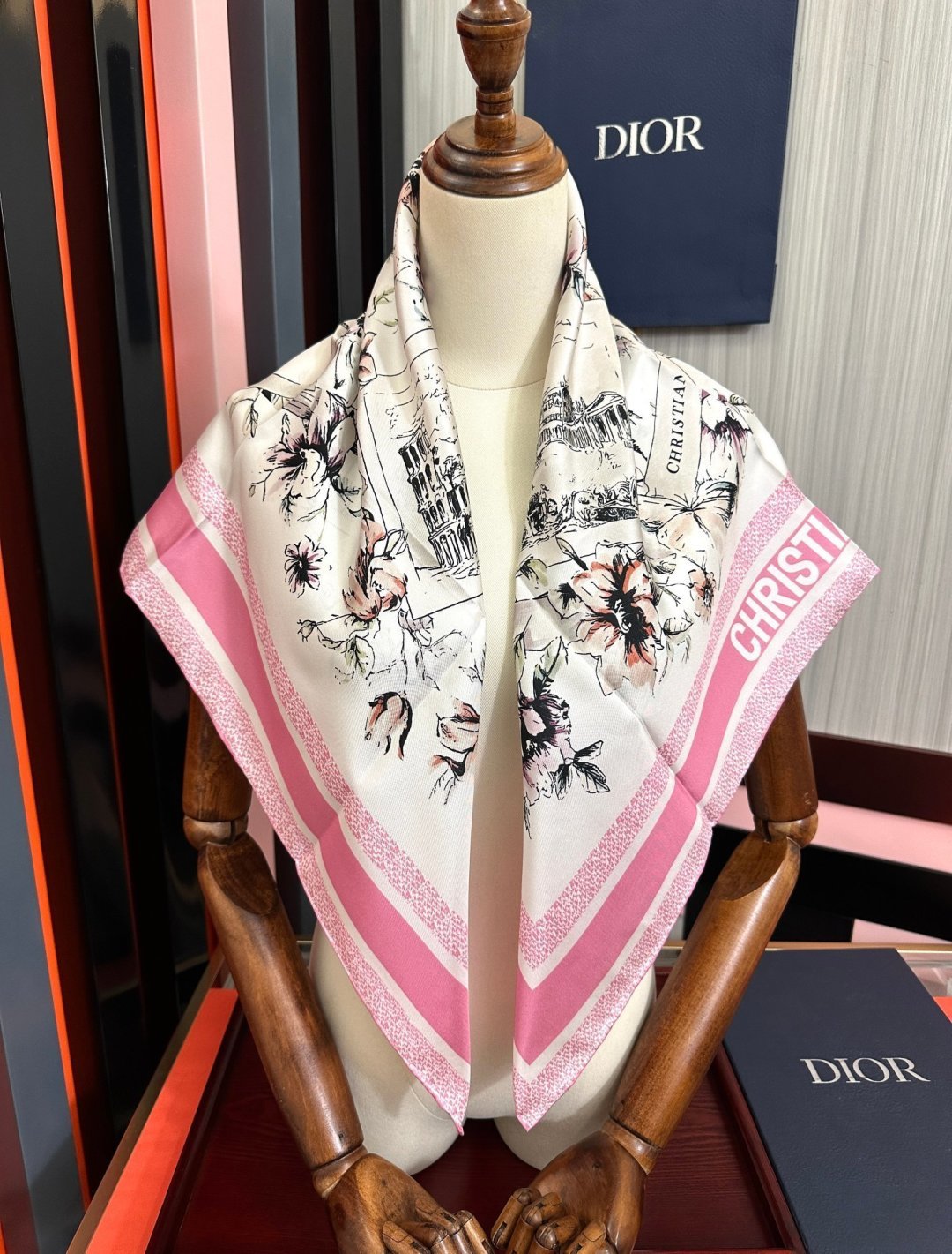 CD Scarf 90x90 Colorful Twill Silk 511170