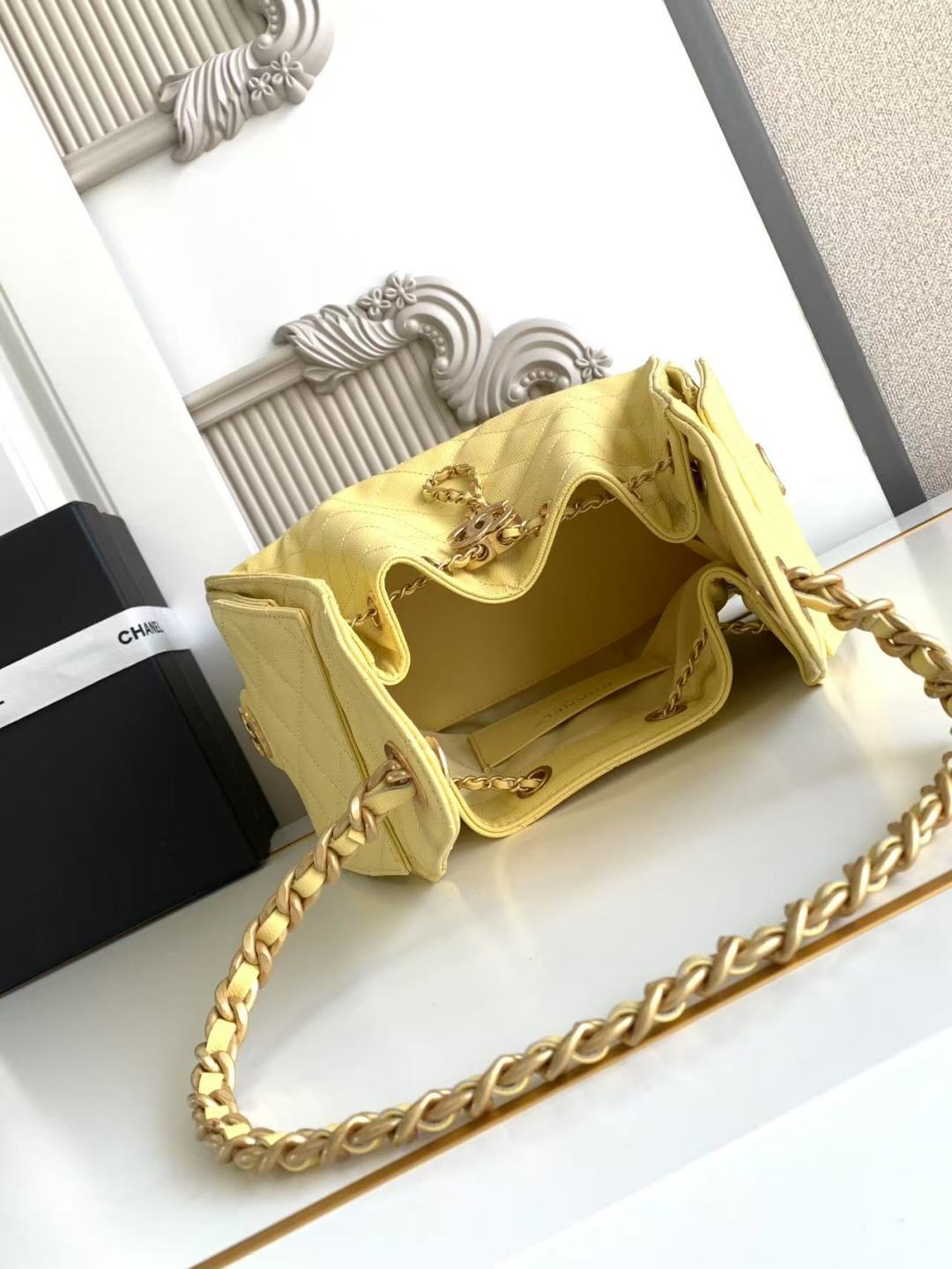 CC 25C Hobo Bag 30cm Yellow Grained Calfskin