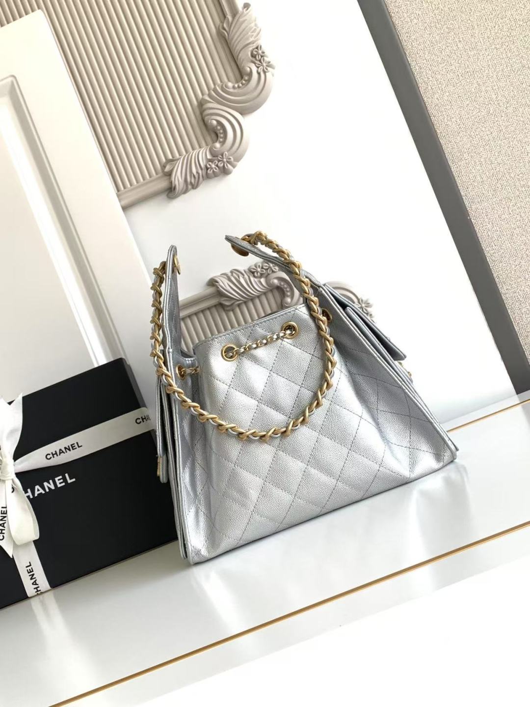 CC 25C Hobo Bag 30cm Silver Metalic Grained Calfskin