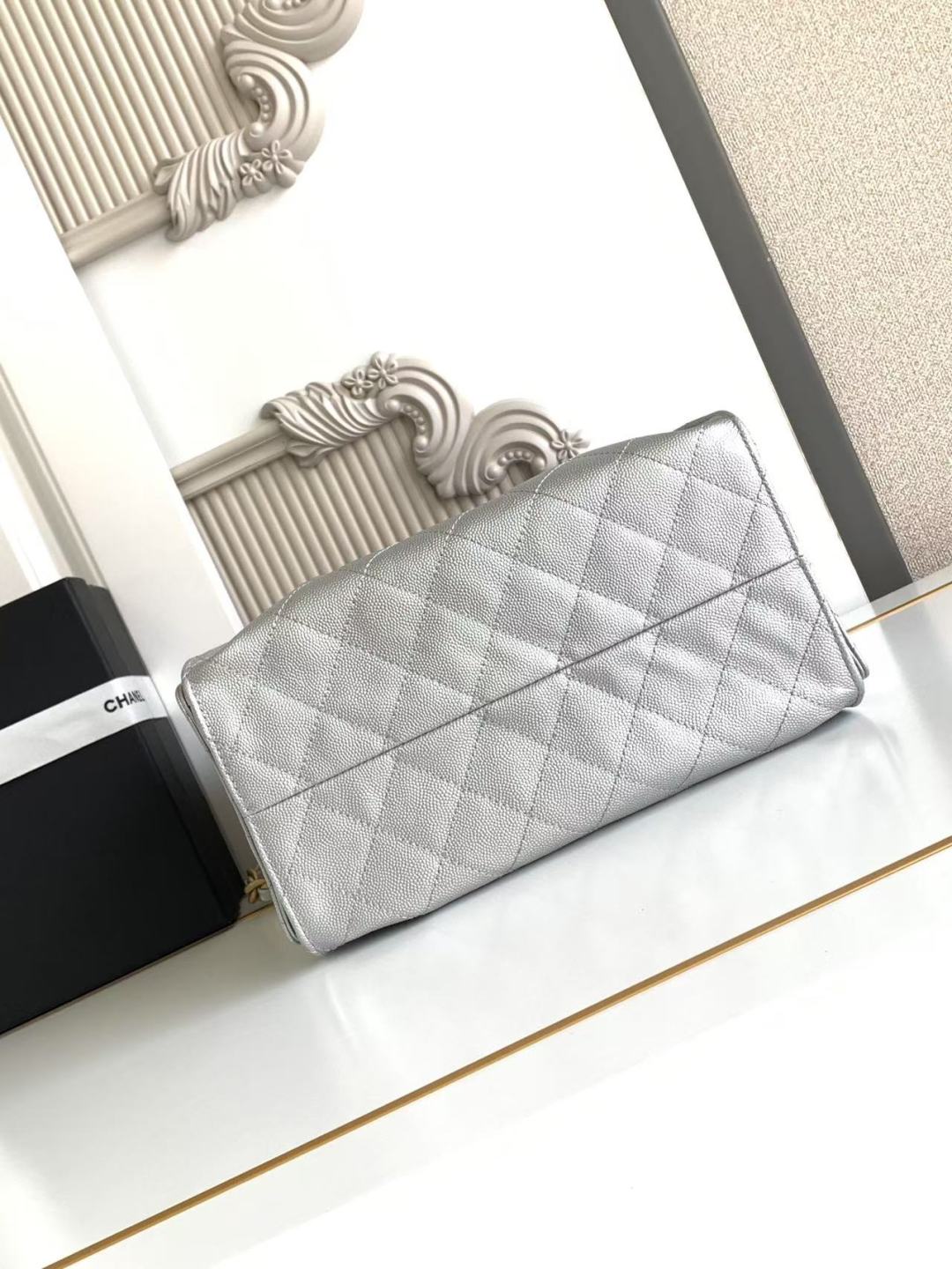 CC 25C Hobo Bag 30cm Silver Metalic Grained Calfskin