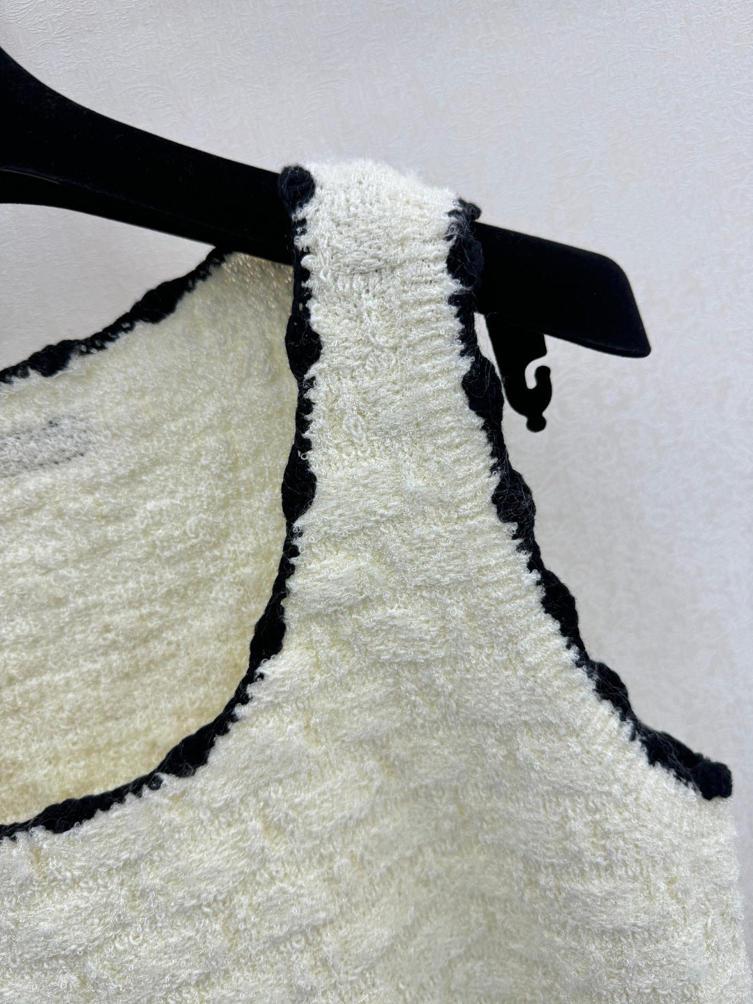 CC 26s Vest Black White Tweed Silk 363530