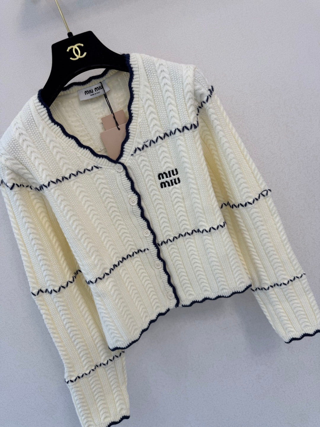 Miu 26s V-Neck Long-Sleeved Cardigan Ivory Wool 423101
