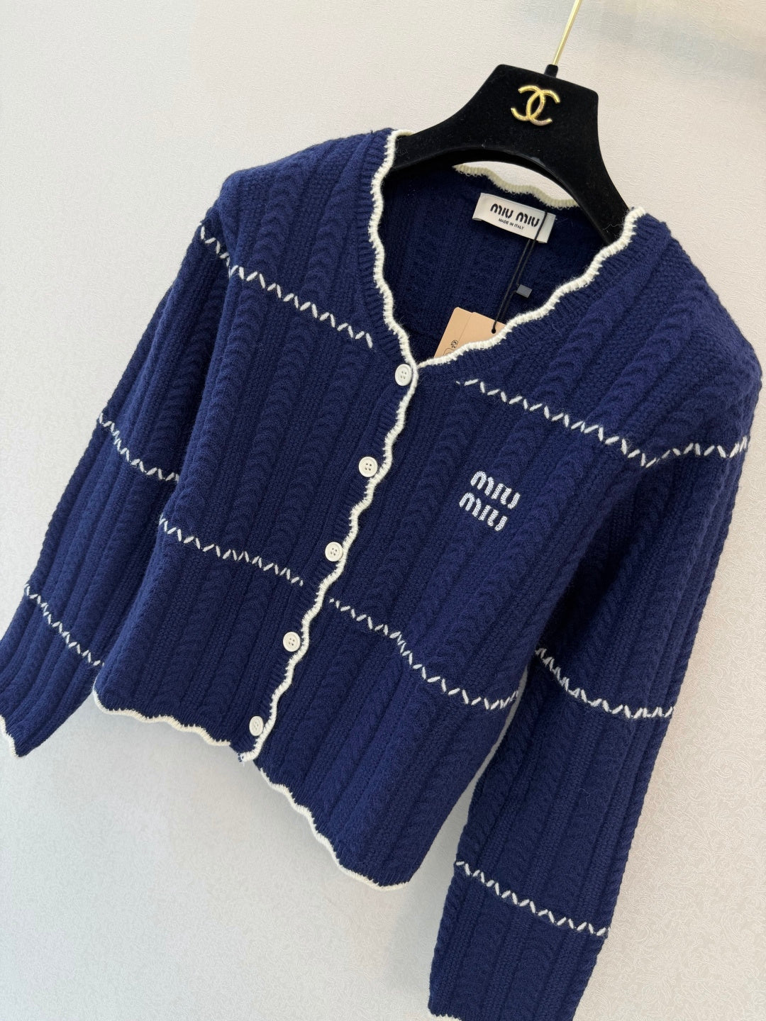 Miu 26s V-Neck Long-Sleeved Cardigan Navy Blue Wool 423102
