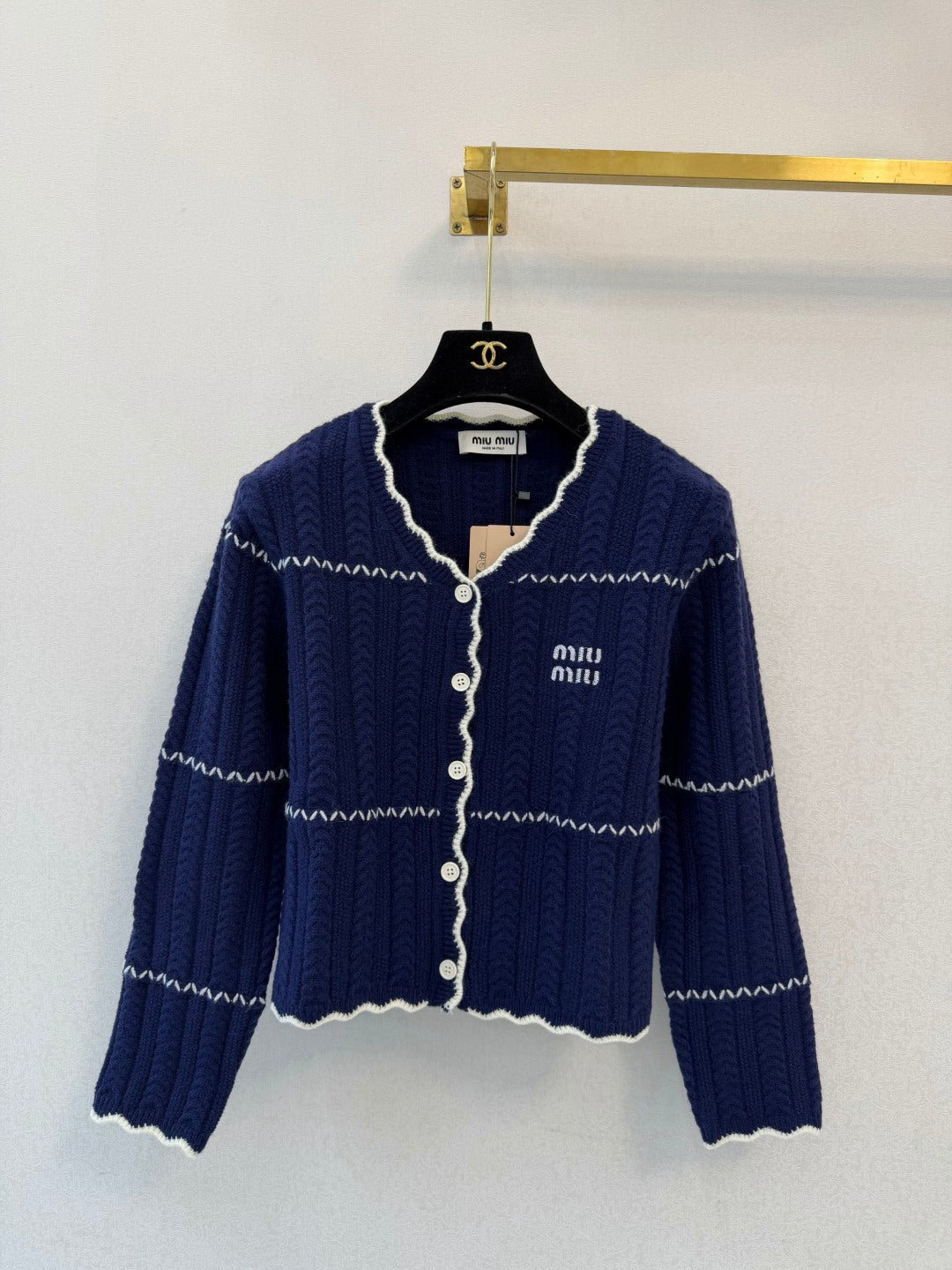 Miu 26s V-Neck Long-Sleeved Cardigan Navy Blue Wool 423102