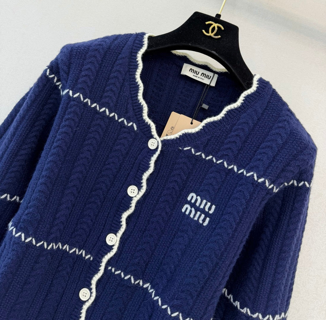 Miu 26s V-Neck Long-Sleeved Cardigan Navy Blue Wool 423102