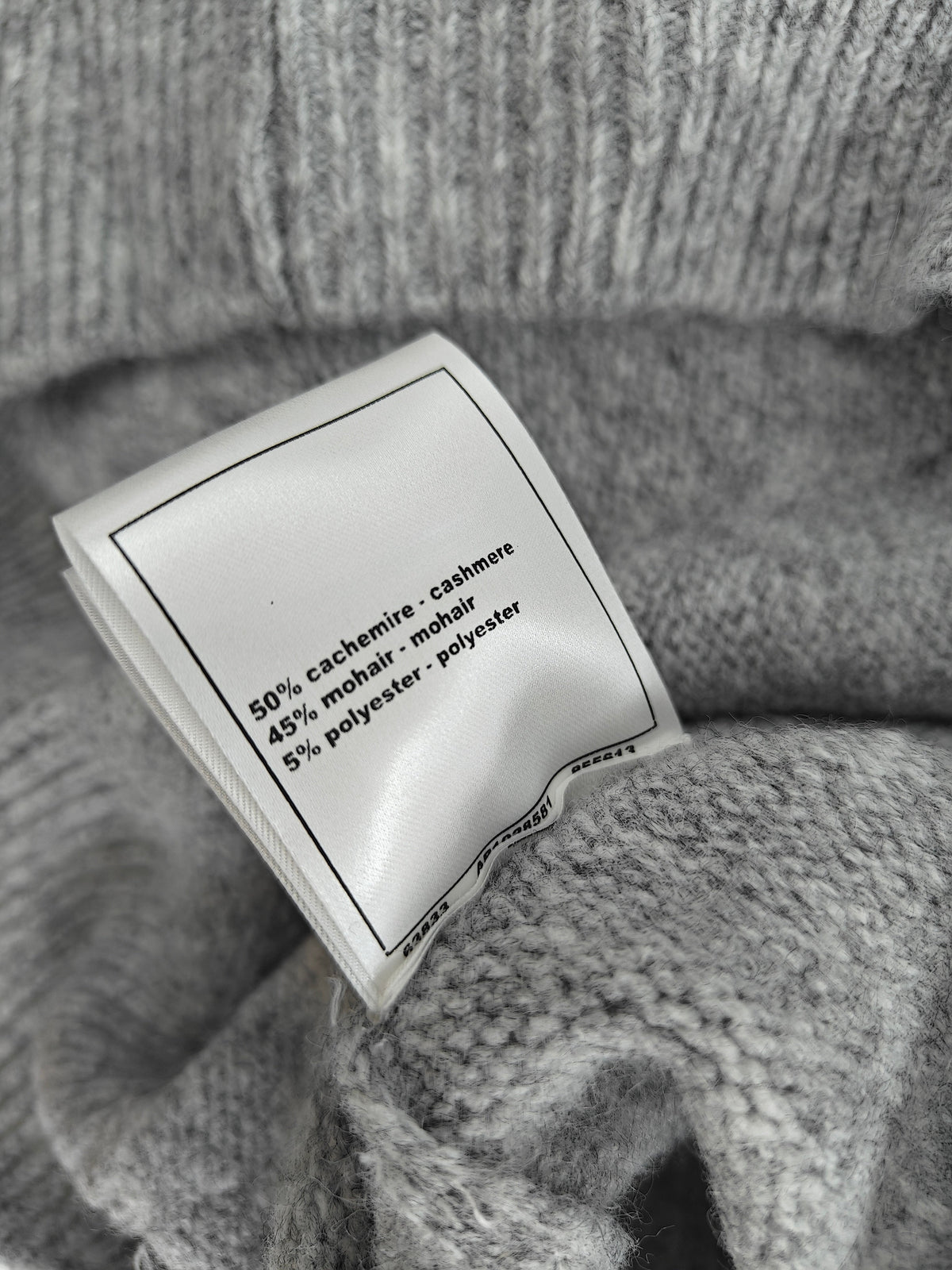 Chanel 26s Sweater Heart-Brooch Contrast-Collar Grey 429790