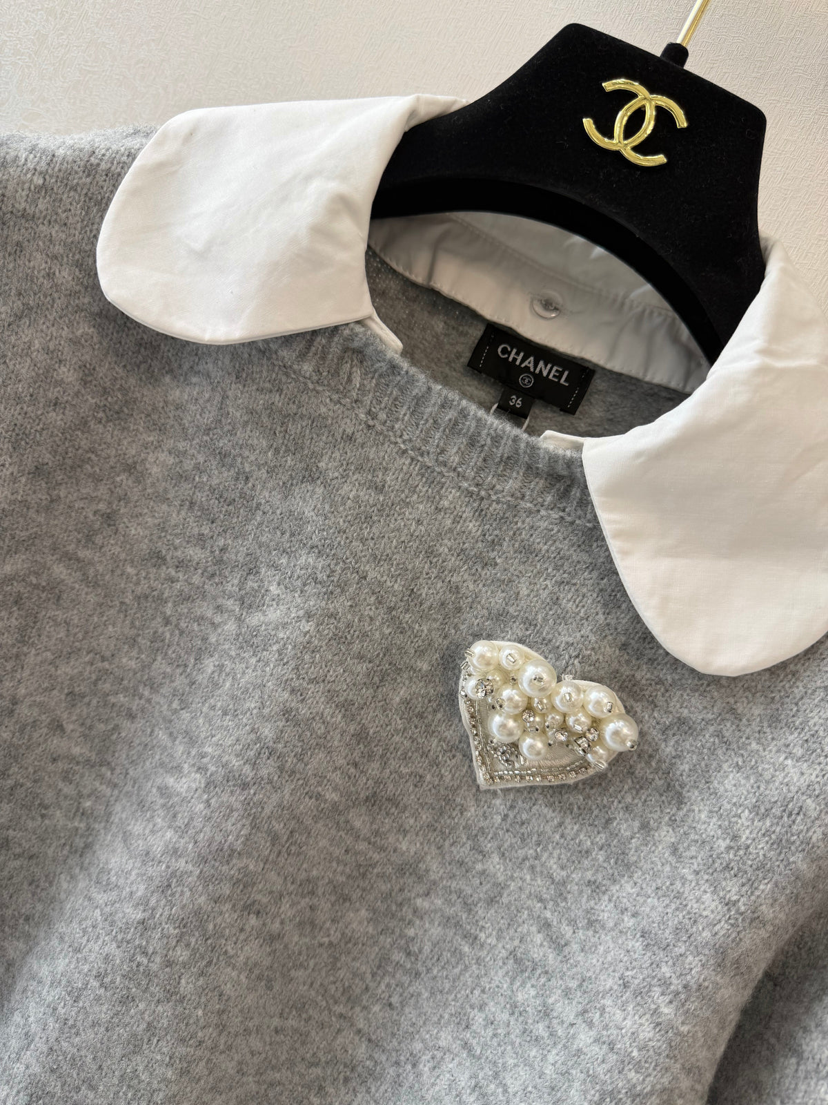 Chanel 26s Sweater Heart-Brooch Contrast-Collar Grey 429790