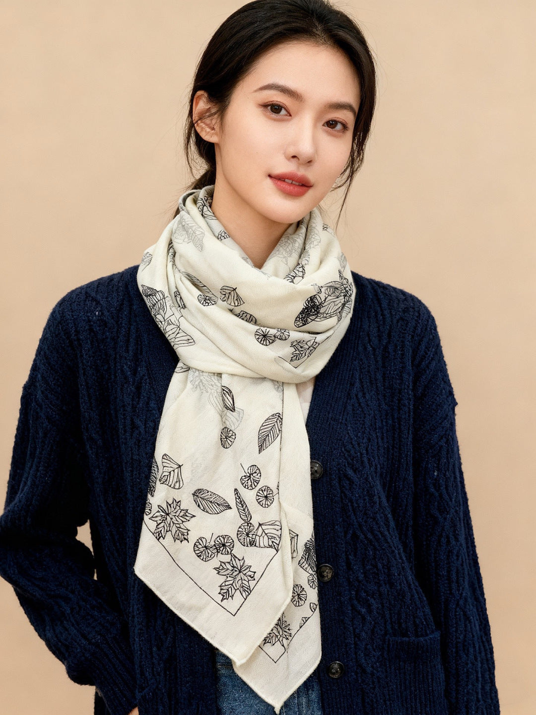 CC Scarf 140cm White Silk Cashmere 143728