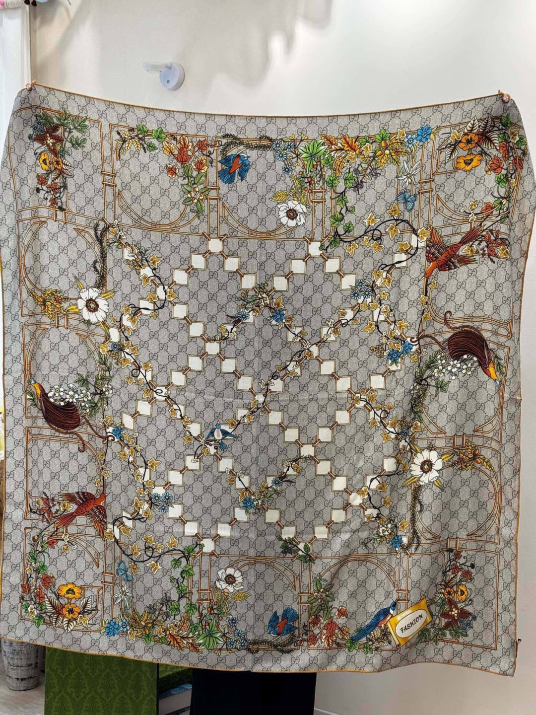 GG Printed Silk Twill Carré 140cm Grey Multicolour Mulberry Silk Twill 153147