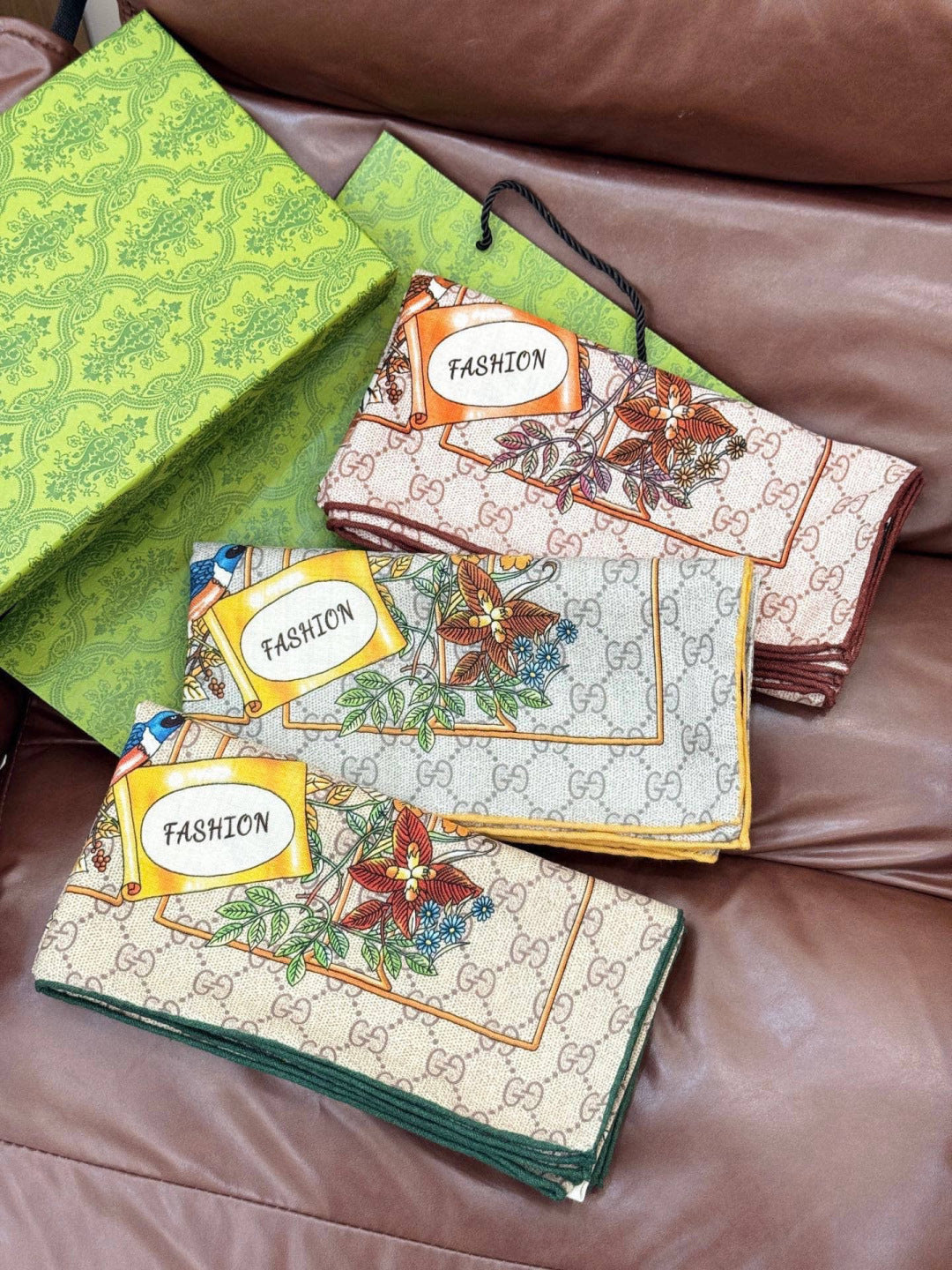 GG Printed Silk Twill Carré 140 cm Brown Multicolour Mulberry Silk Twill 153148