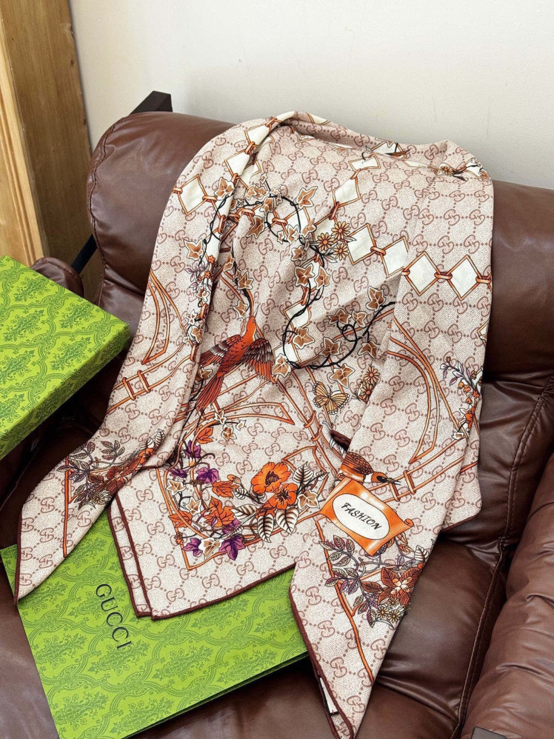 GG Printed Silk Twill Carré 140 cm Brown Multicolour Mulberry Silk Twill 153148