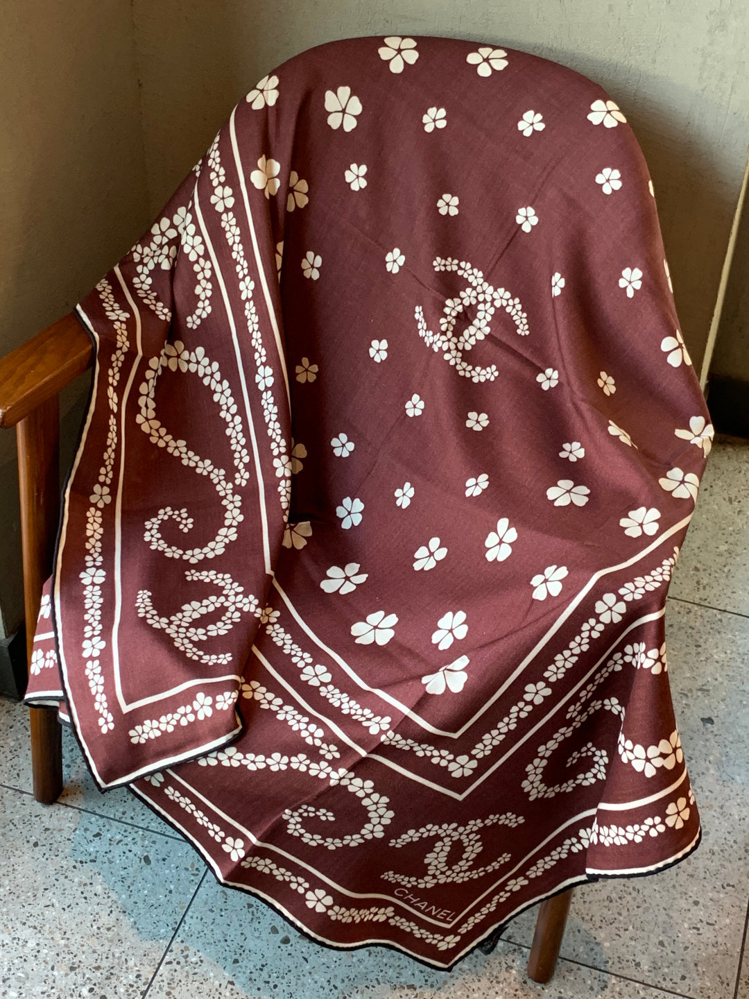 CC Double-Sided Scarf 135cm Brown Mulberry Silk Cashmere 153151