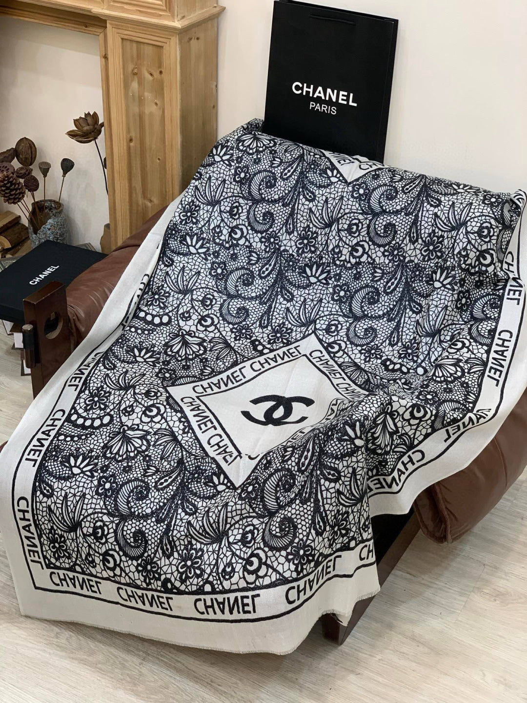 CC Double-Sided Scarf 100*200cm White Black Cashmere 153172