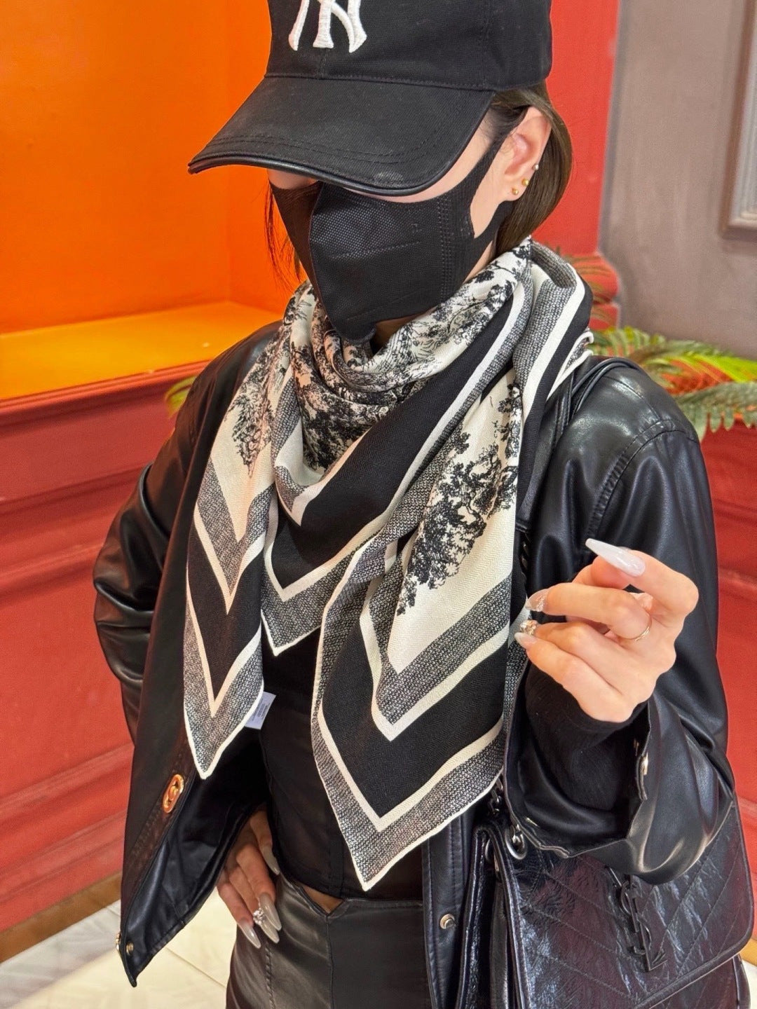 Dior 26s Scarf 140cm Silk & Cashmere 300235