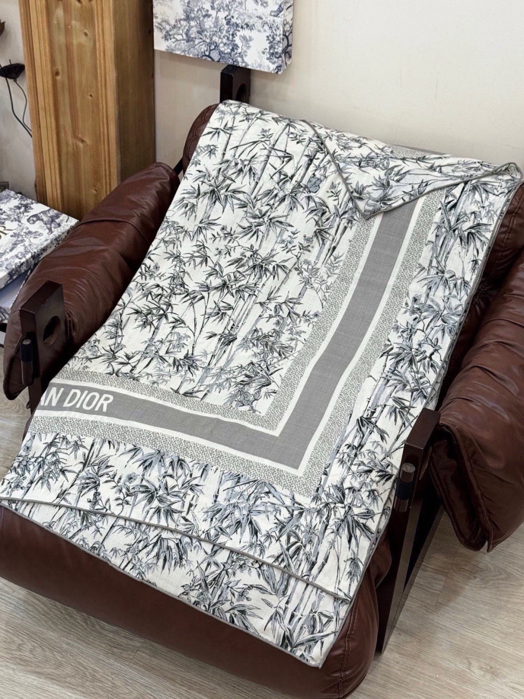 Dior 26s Scarf 140cm Silk & Cashmere 304677