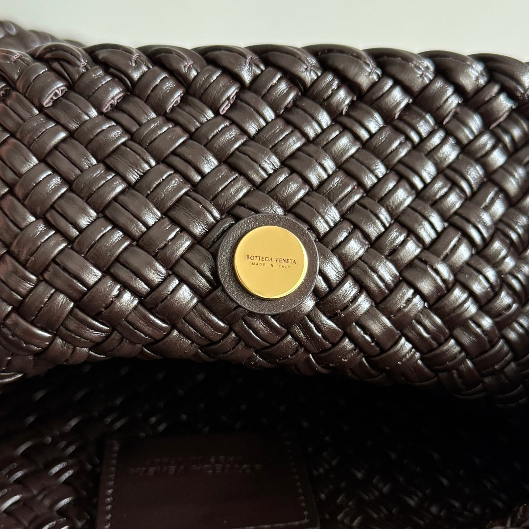 BV Tosca Bag 17cm Fondant Intrecciato Leather GHW