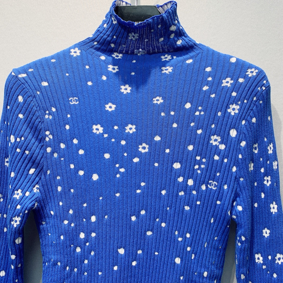 CC 26s Blue Sweater Blue Knit 406218