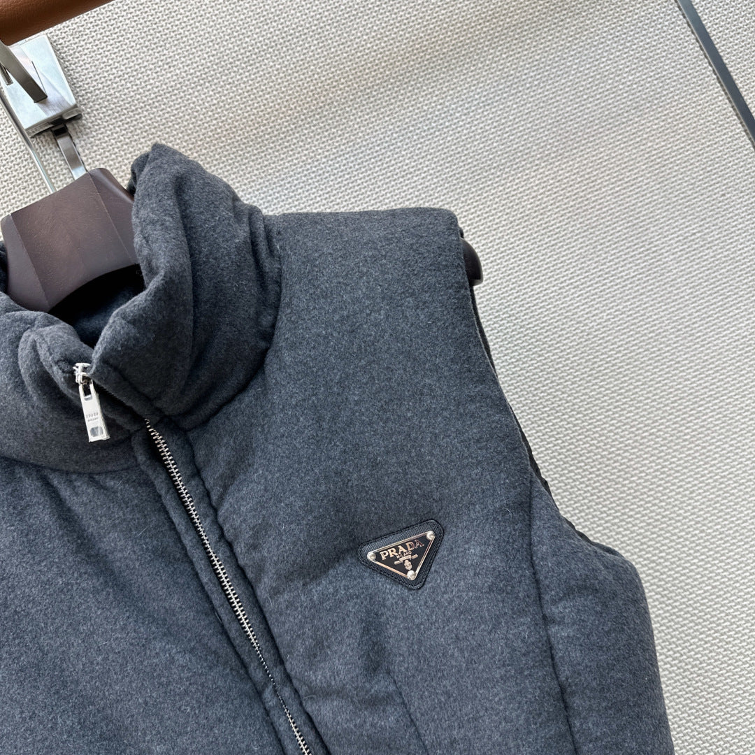 Prada 26s Loden Down Vest Grey Down Filling 419336