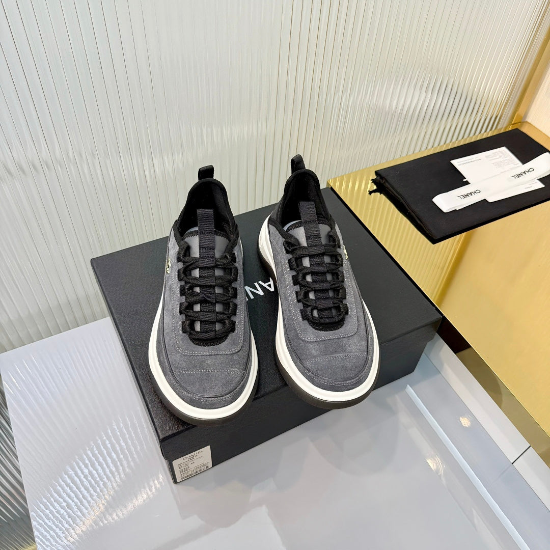 CC 26s Casual Sneakers Grey Suede 928044