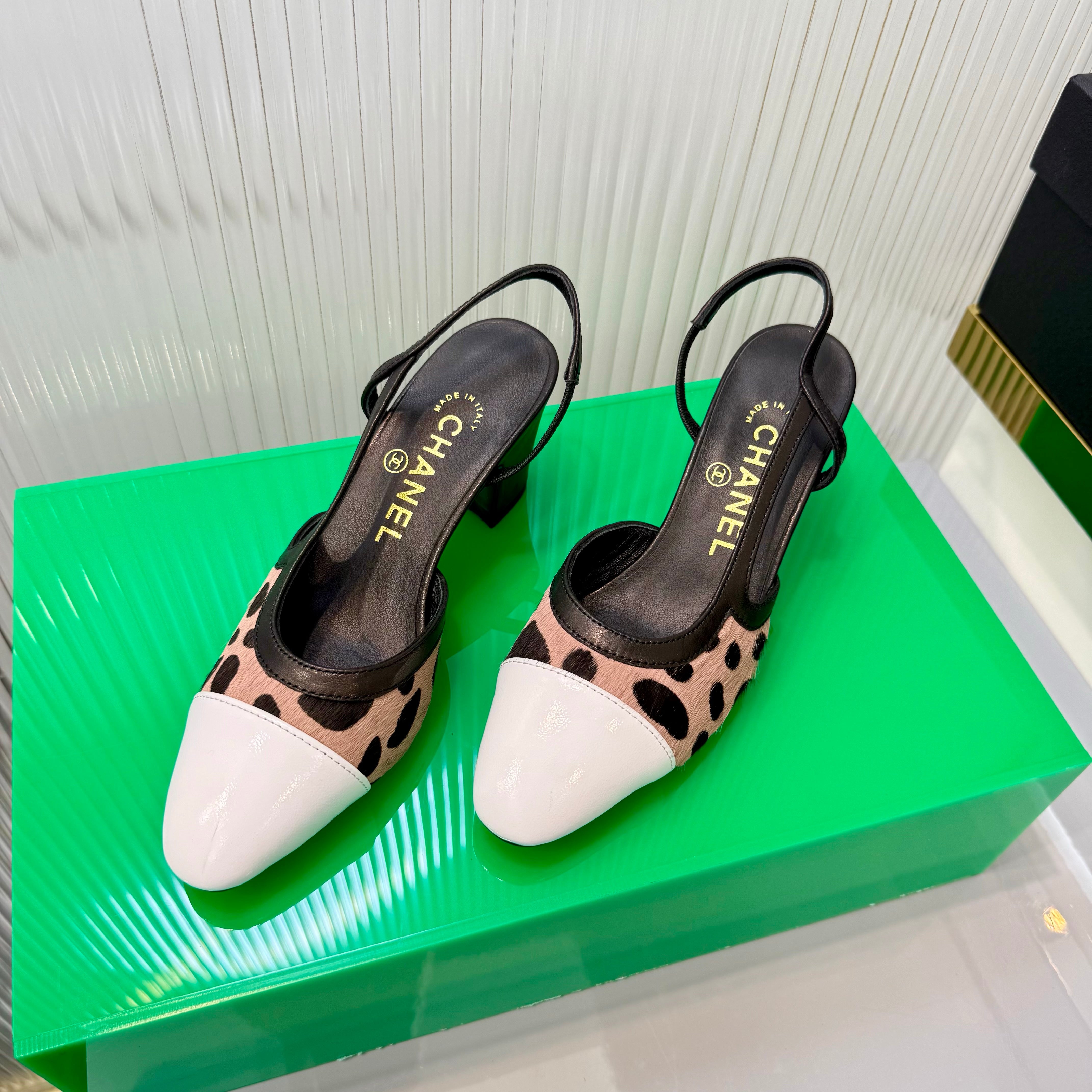 CC Slingback 6.5cm White Muted Pink Leopard-Print Leather 923842