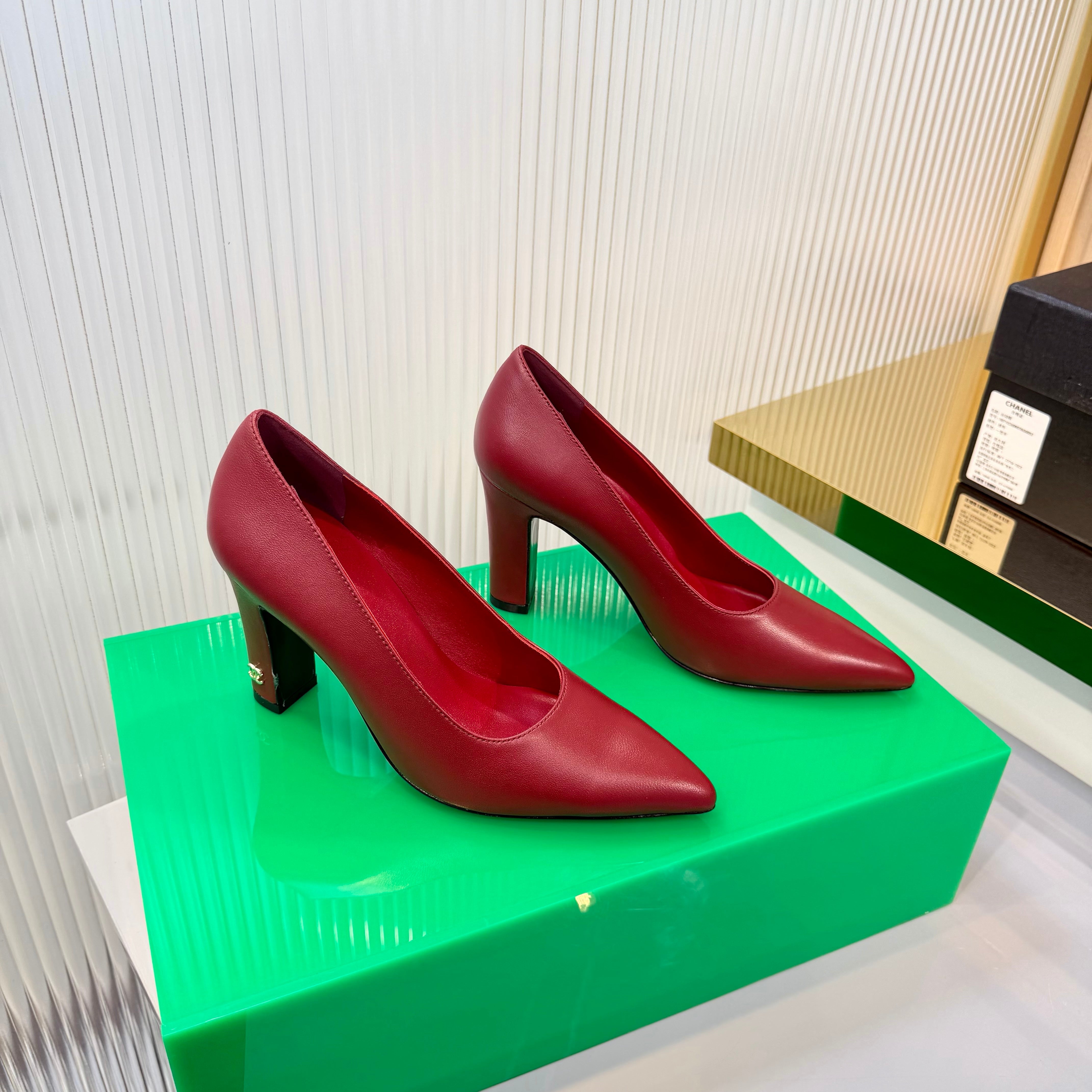 CC 26s Pumps 8.5cm Burgundy Lambskin 924310