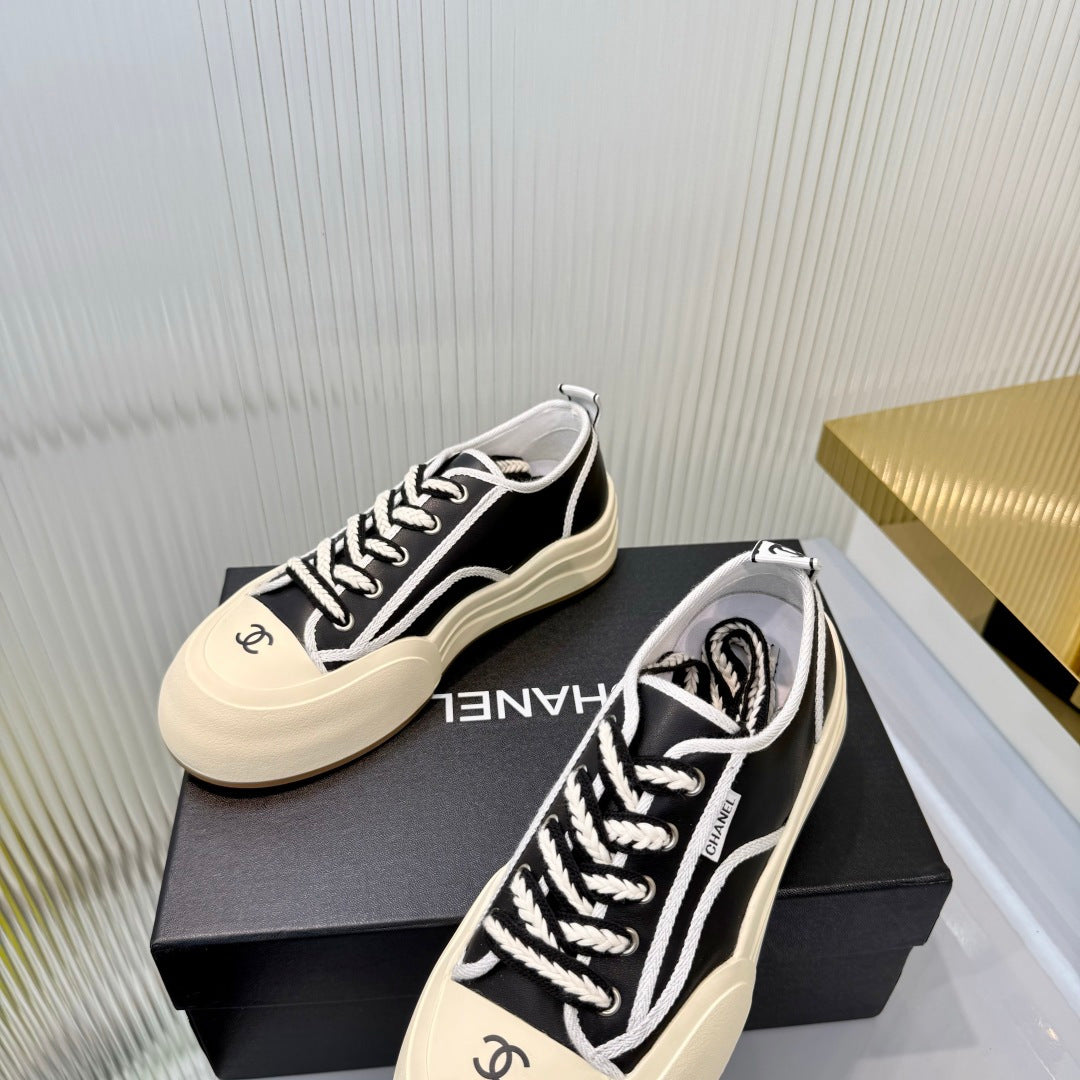 CC 26s Biscuit Shoes Black White Sheepskin 927711