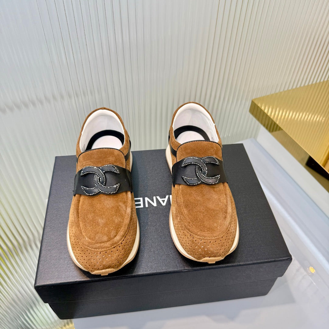 CC 26s Casual Sneakers Brown Suede 927079