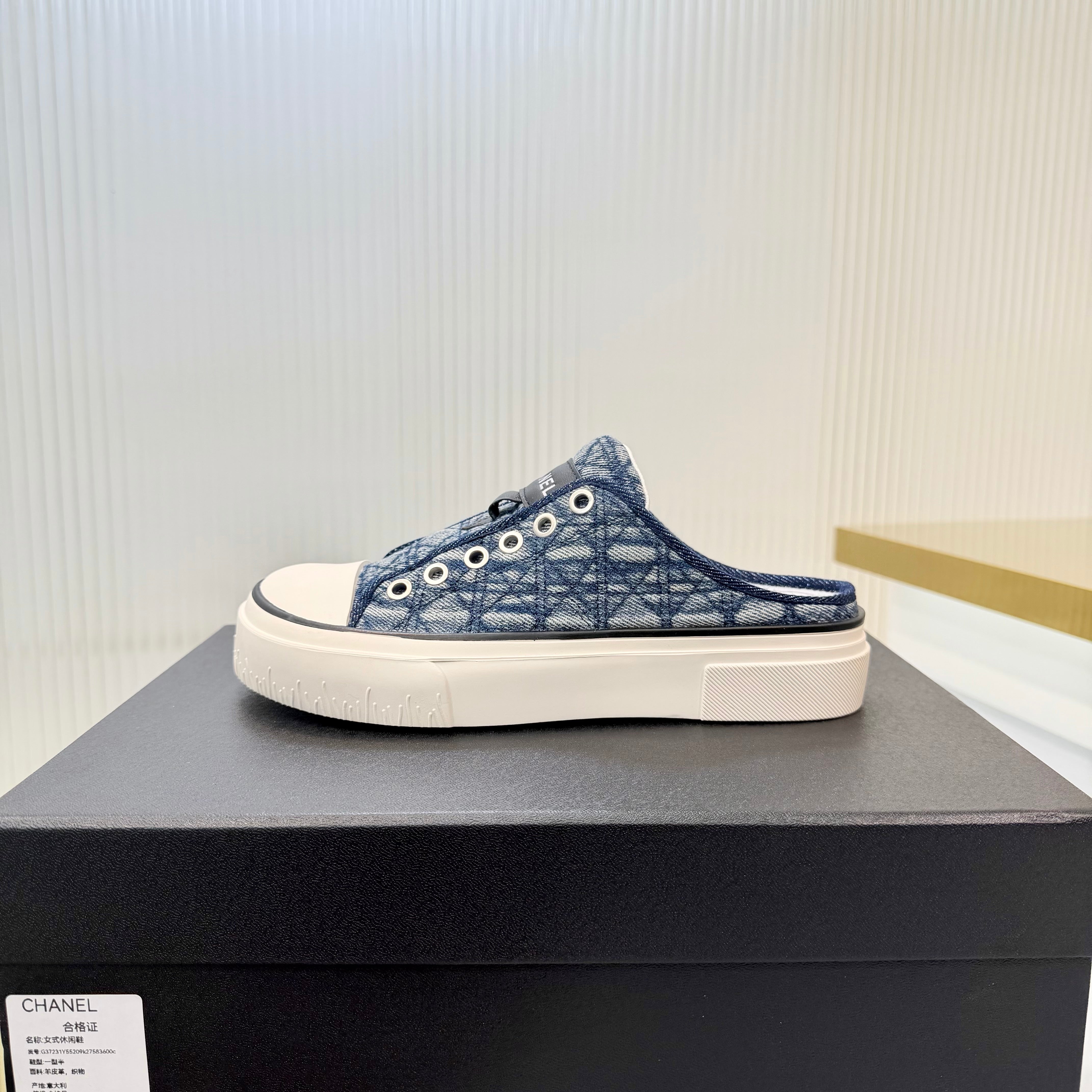 CC 26s Casual Sports Mules Dark Blue White Suede Cowhide 924002