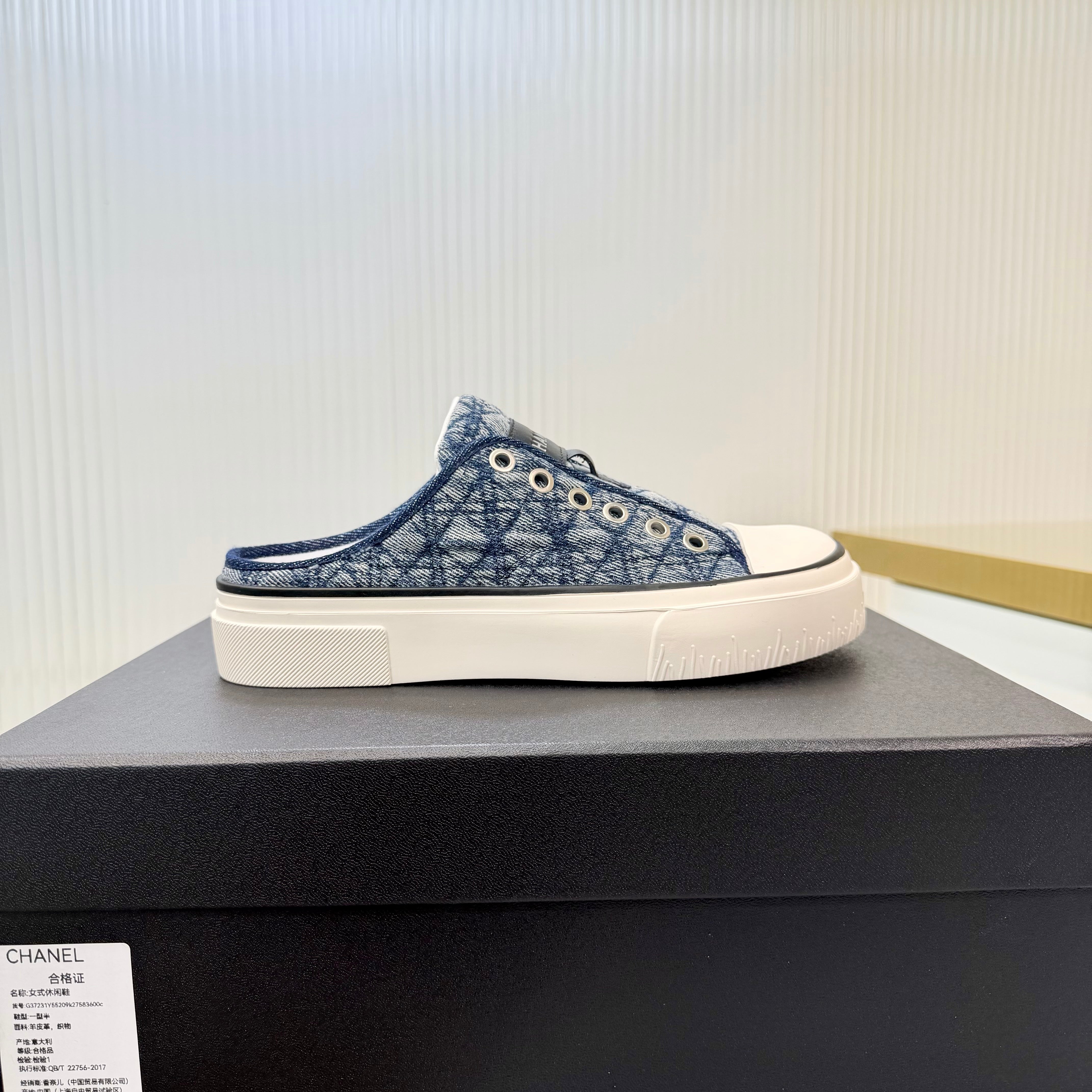 CC 26s Casual Sports Mules Dark Blue White Suede Cowhide 924002