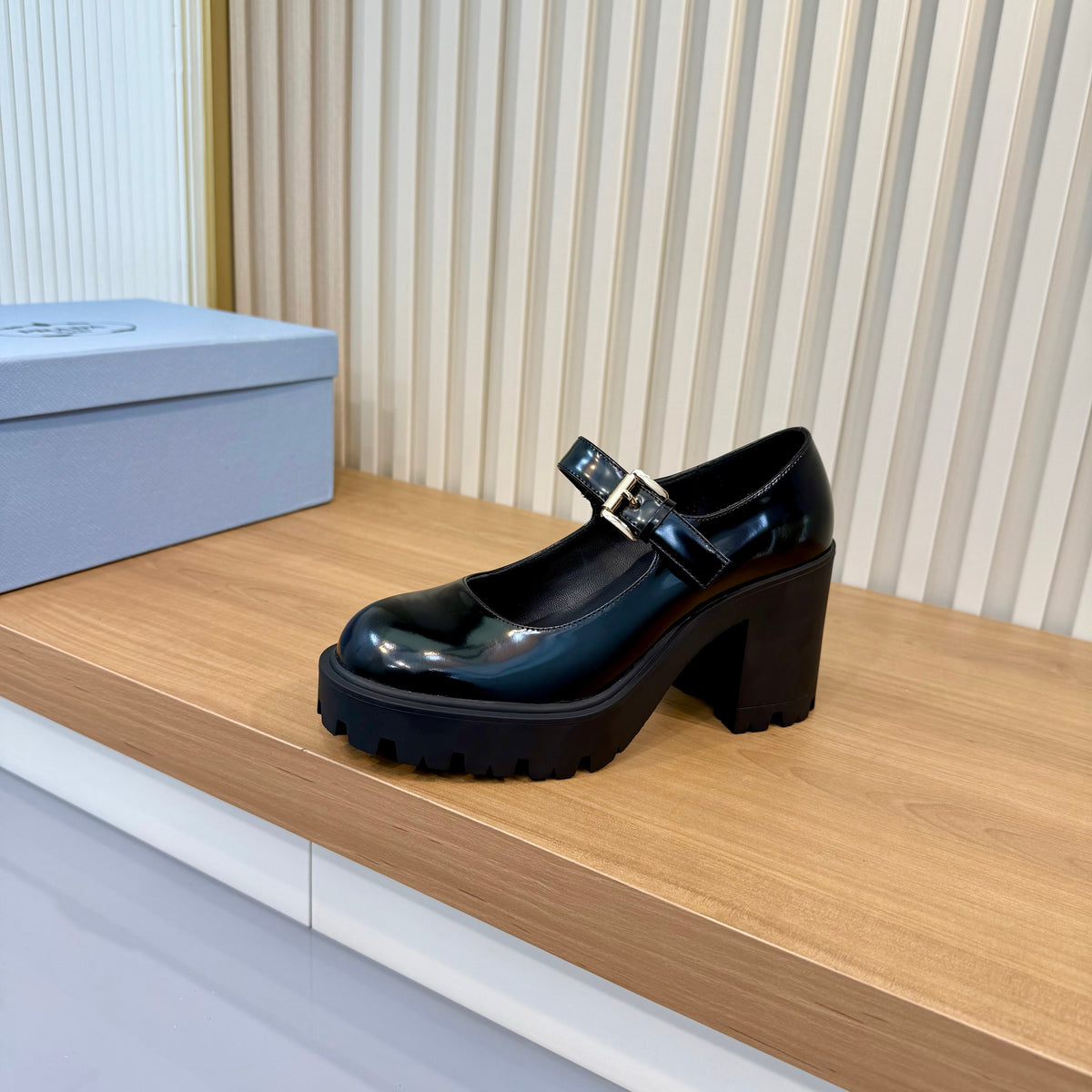 Prada 26s Mary Jane Shoes Black Patent Leather 140578