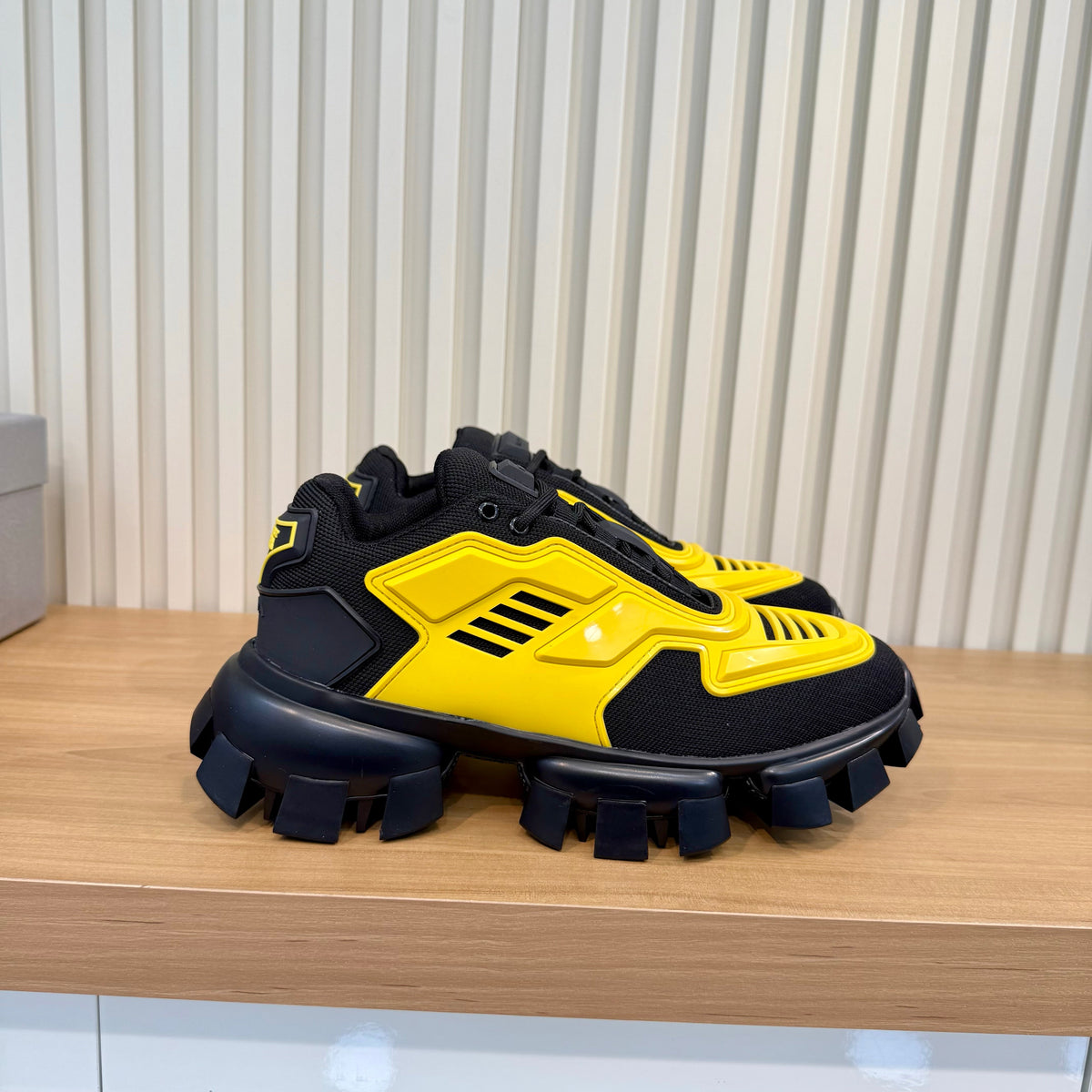 Prada 26s Sneakers Yellow Mesh Rubber 140416