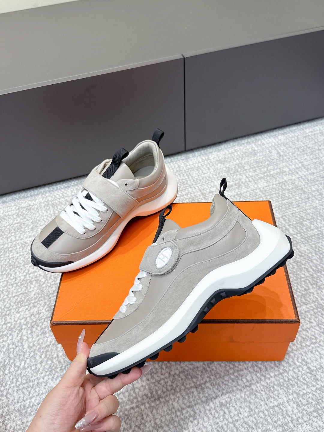 HM 25s Loop Sneaker Gray Suede Lamskin 462189