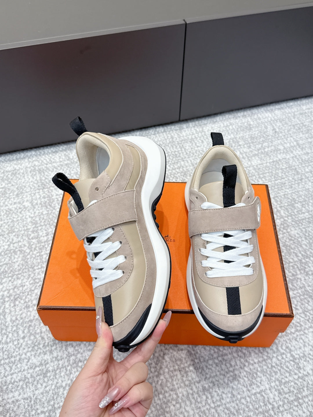 HM 25s Loop Sneaker Beige Galet Suede Lamskin 462190