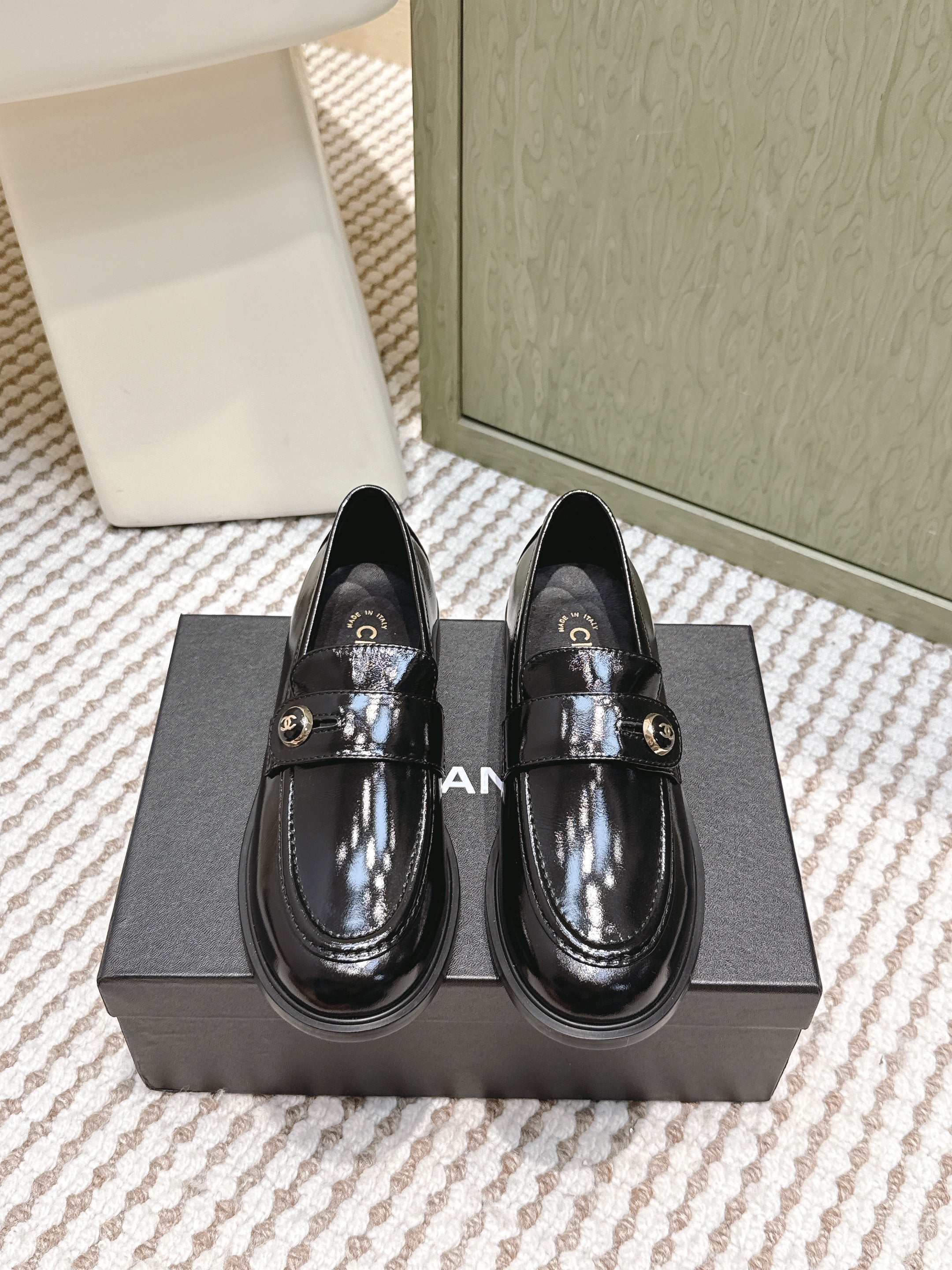 CC 26SS Loafers 3cm Black Patent Leather 653491