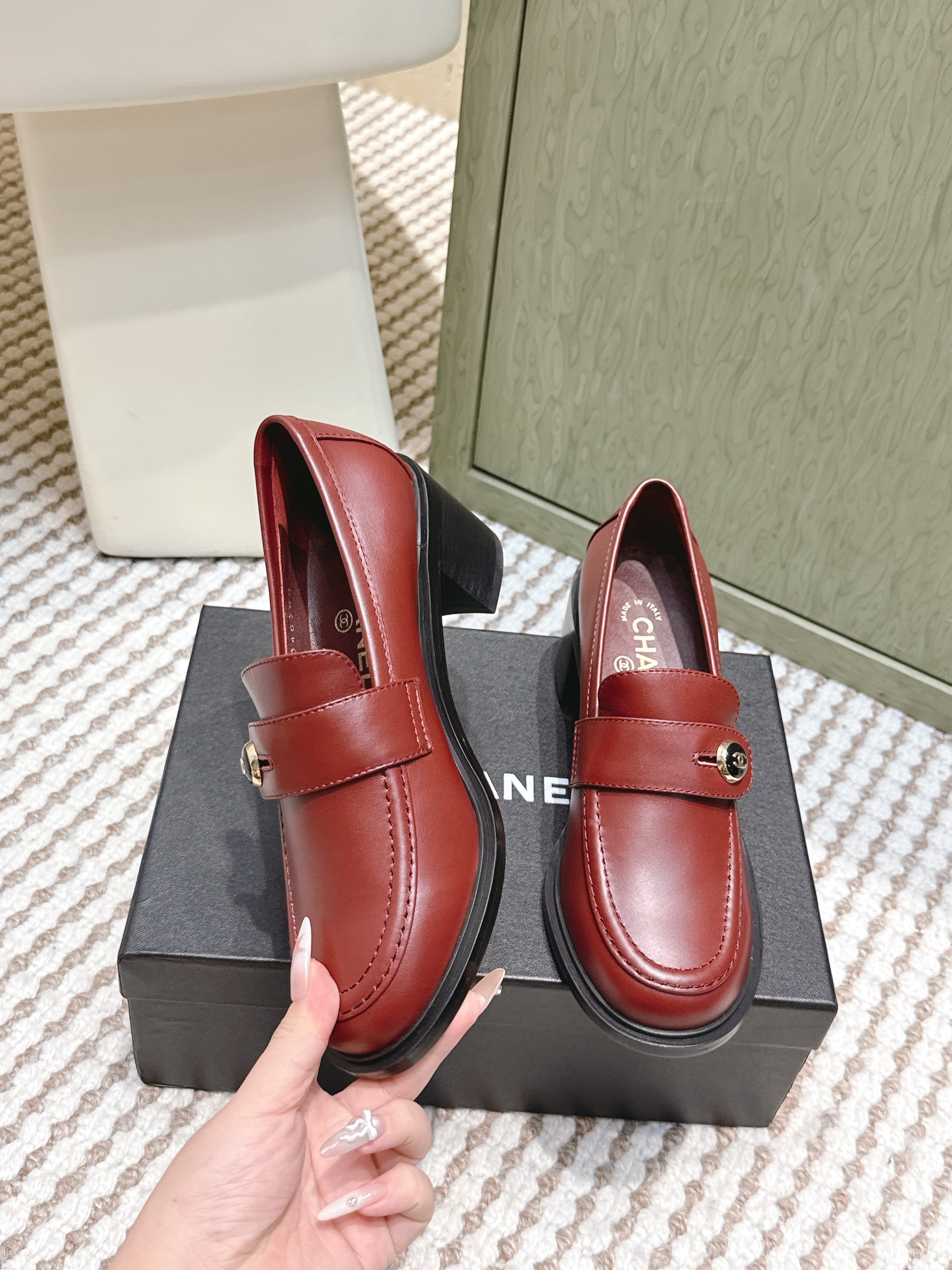 CC 26SS Loafers 6cm Burgundy Cowhide 653498