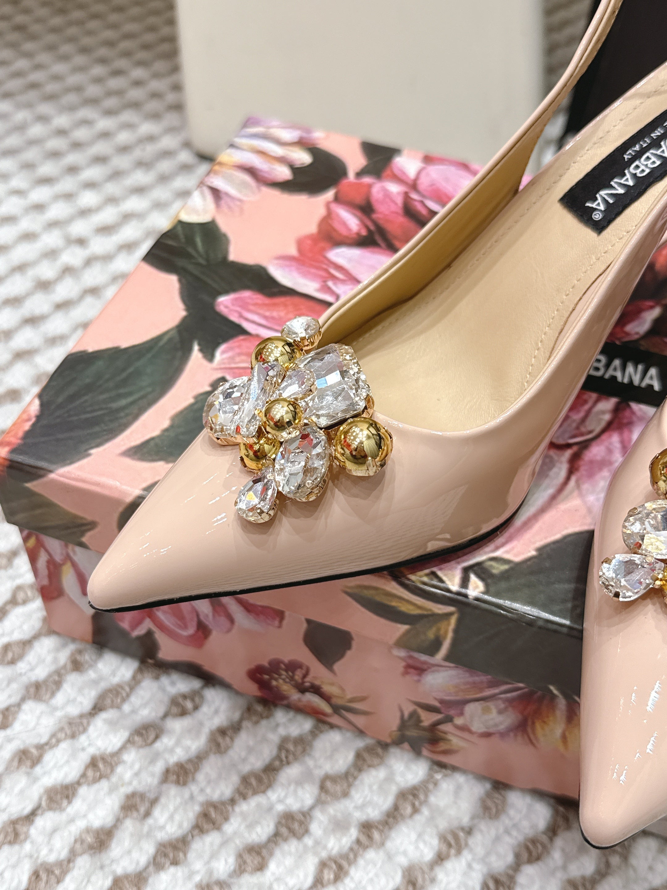 DG Rainbow Slingbacks Beige Patent Leather 663075