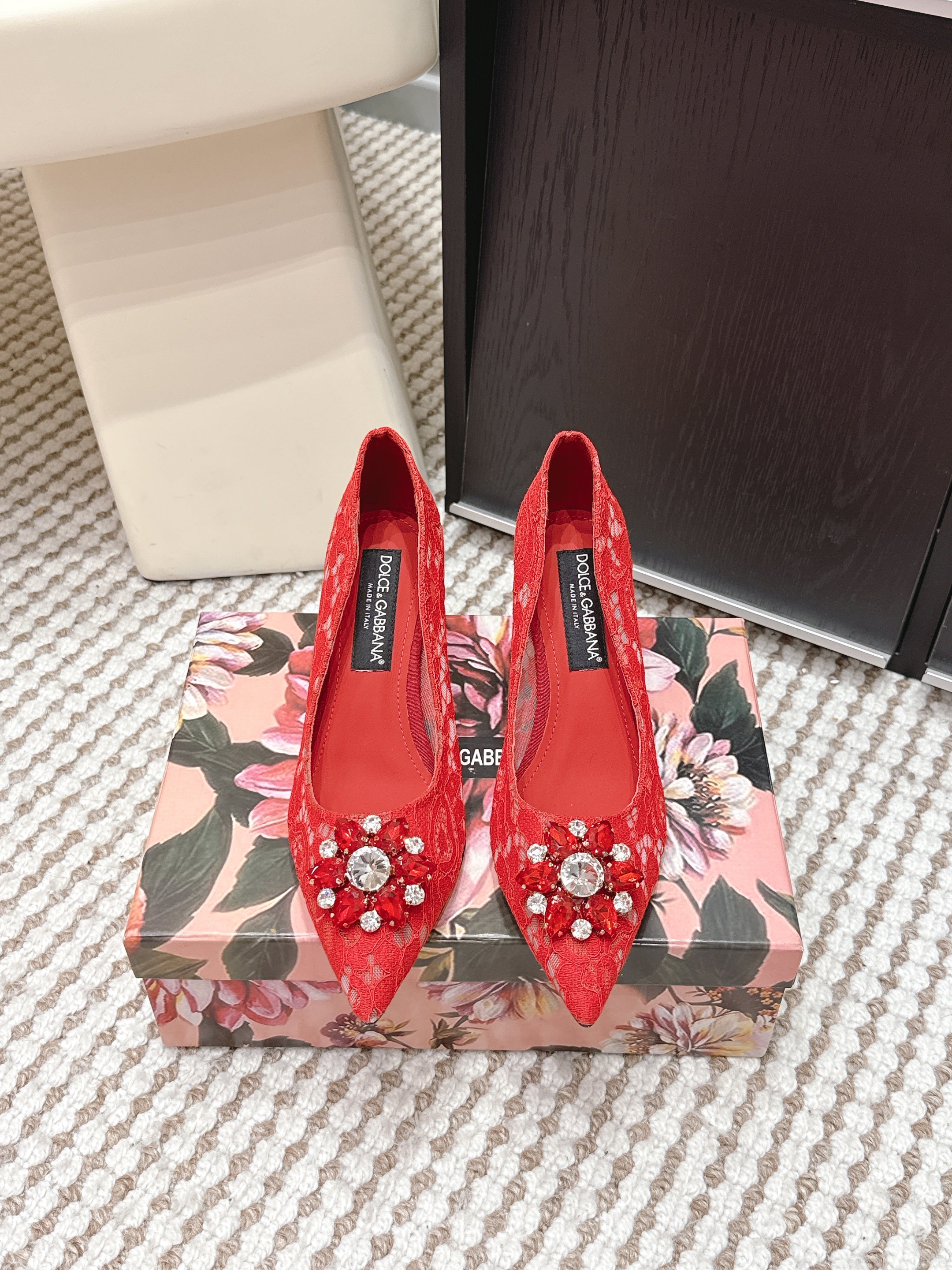 DG Pumps Crystals 6.5cm Red Taormina Lace 663081