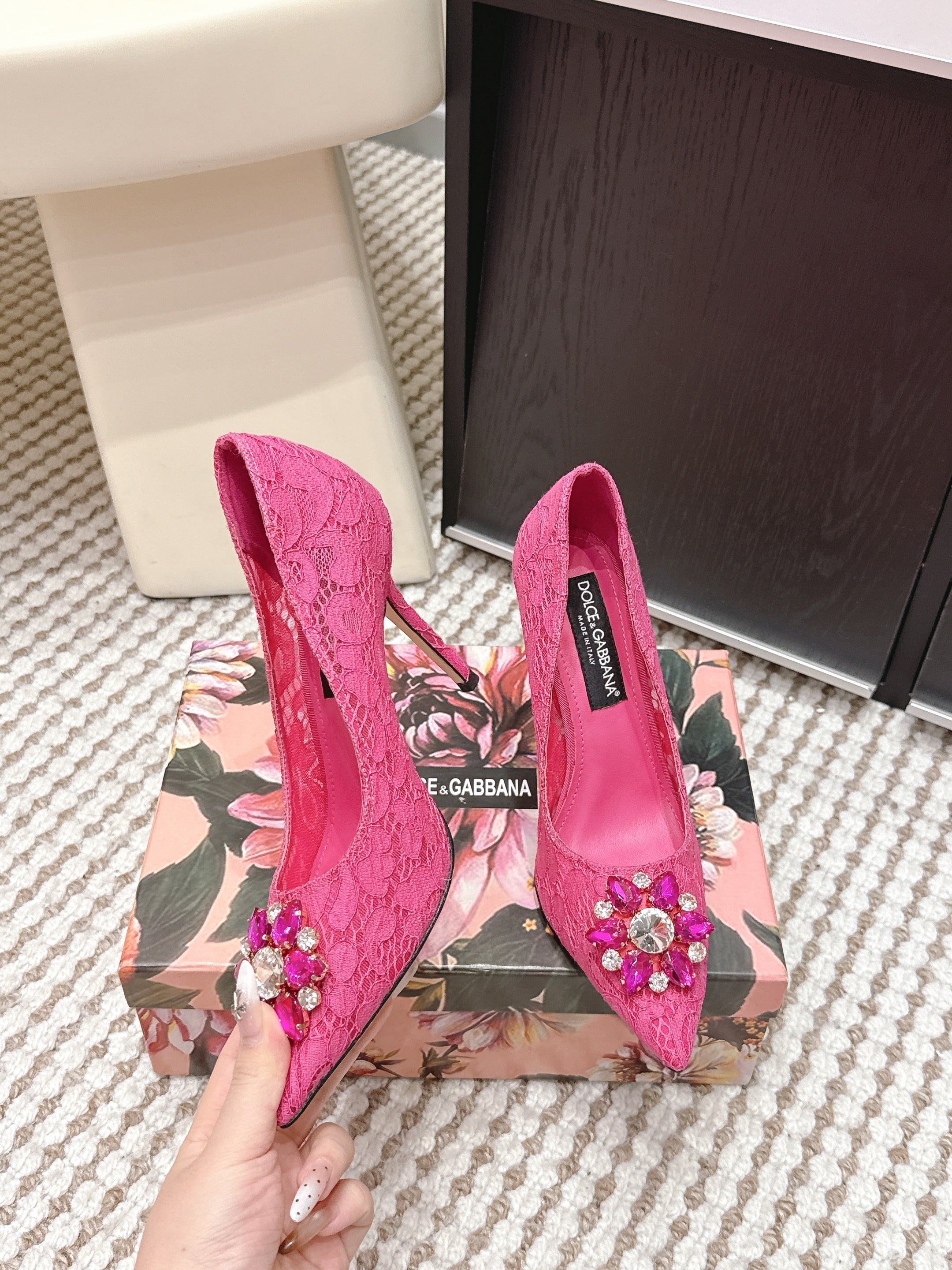 DG Pumps Crystals 9cm Hot Pink Taormina Lace 663083