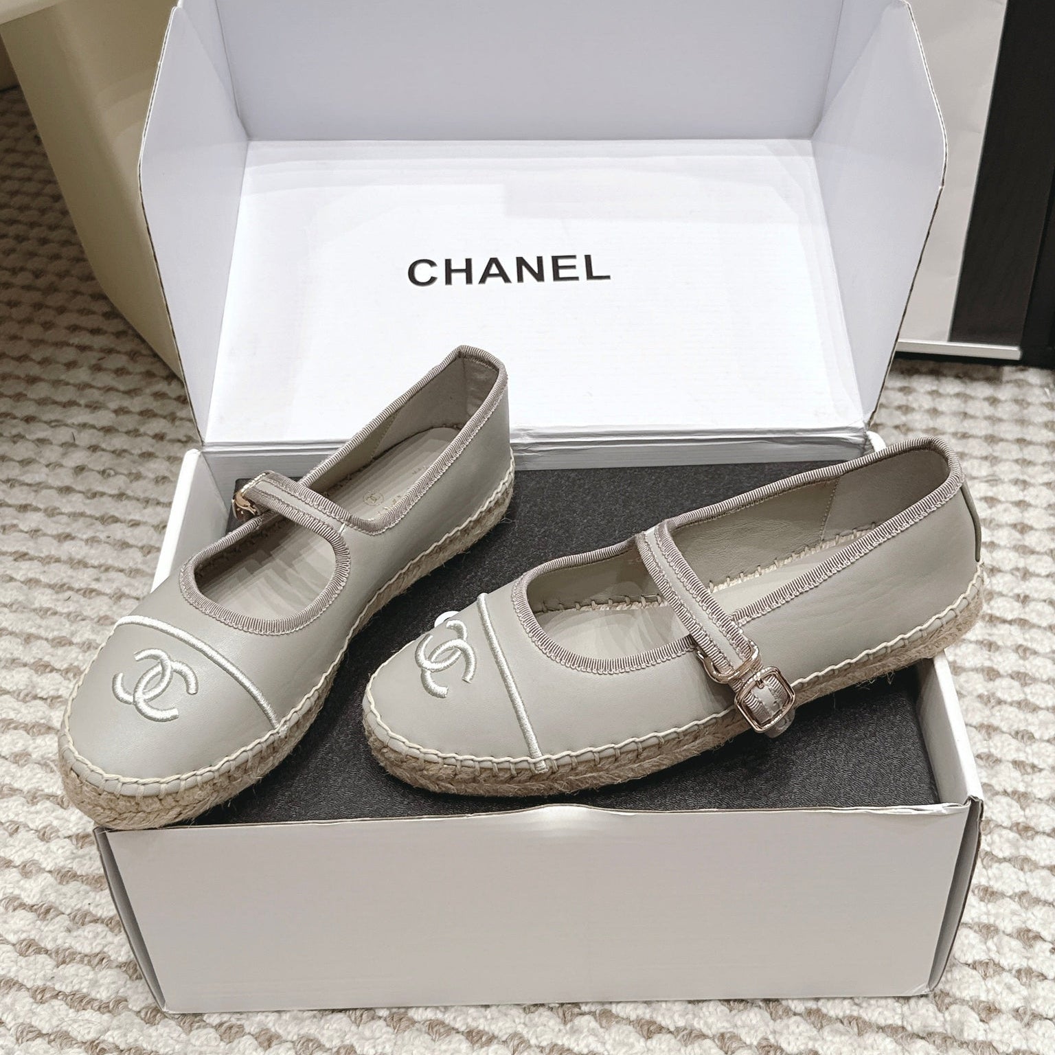 Chanel 26S Mary Jane Flats In Grey Lambskin Espadrille Sole