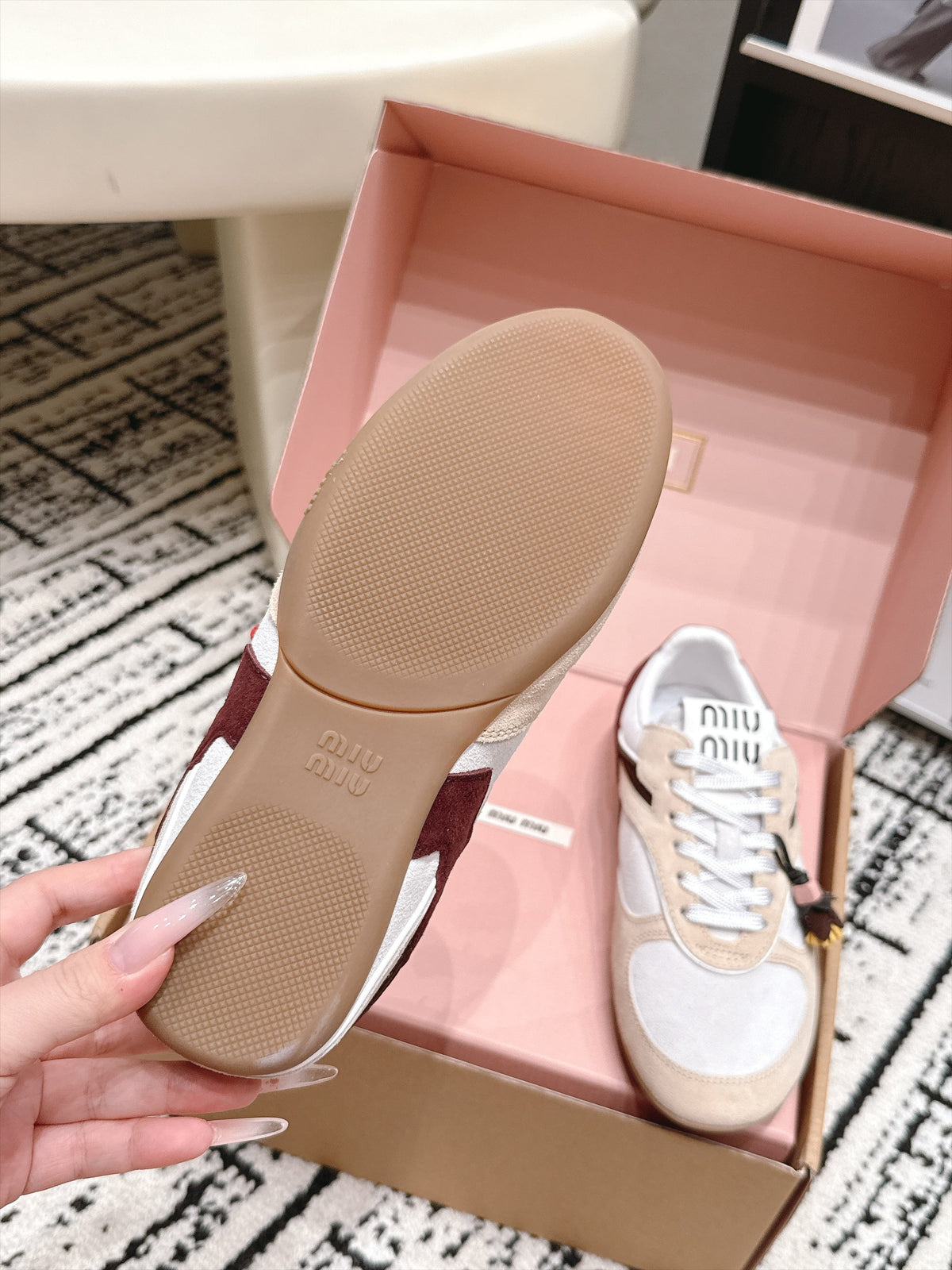 Miu Miu 26s Sneakers White Suede 138335