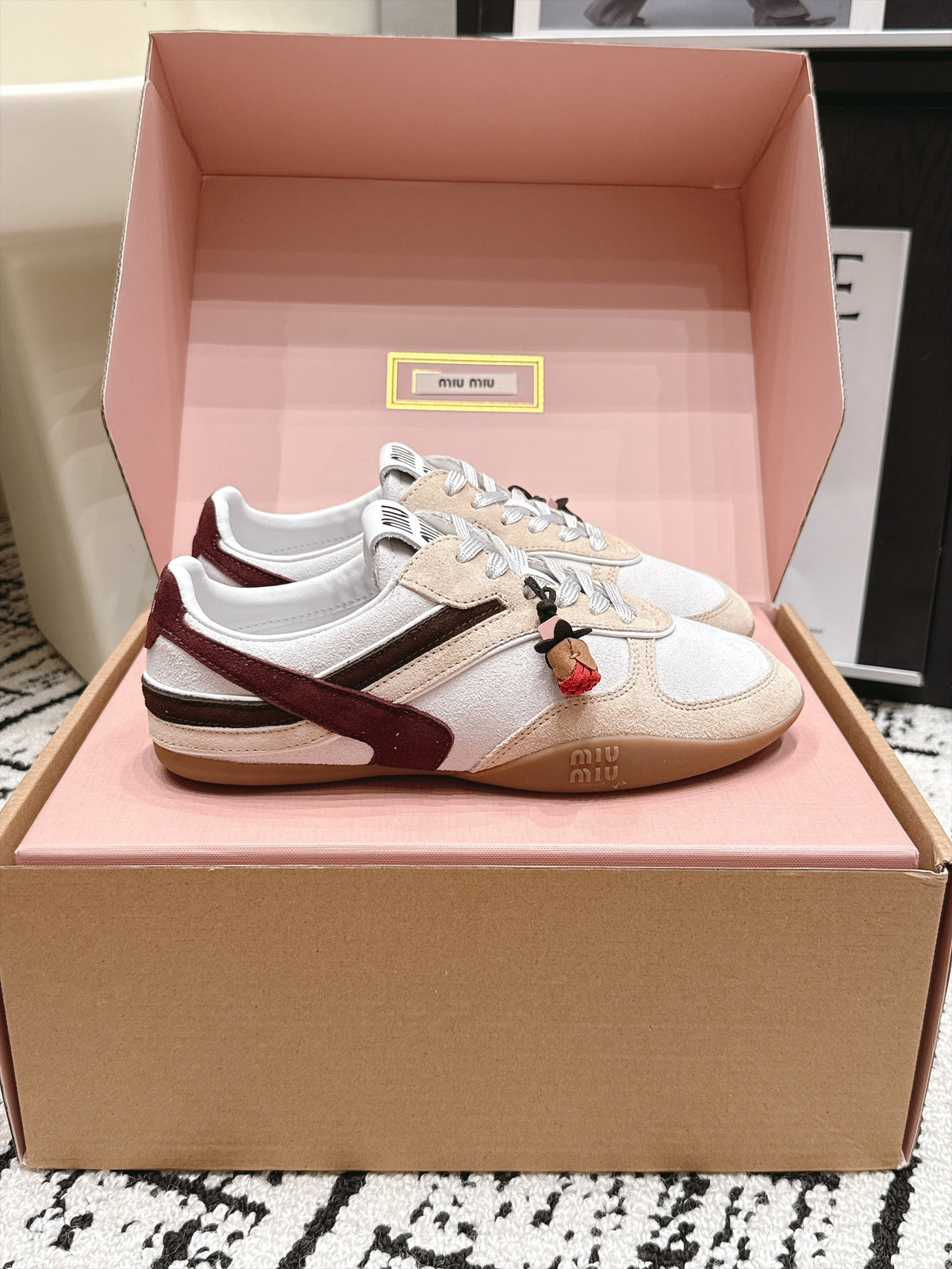 Miu Miu 26s Sneakers White Suede 138335