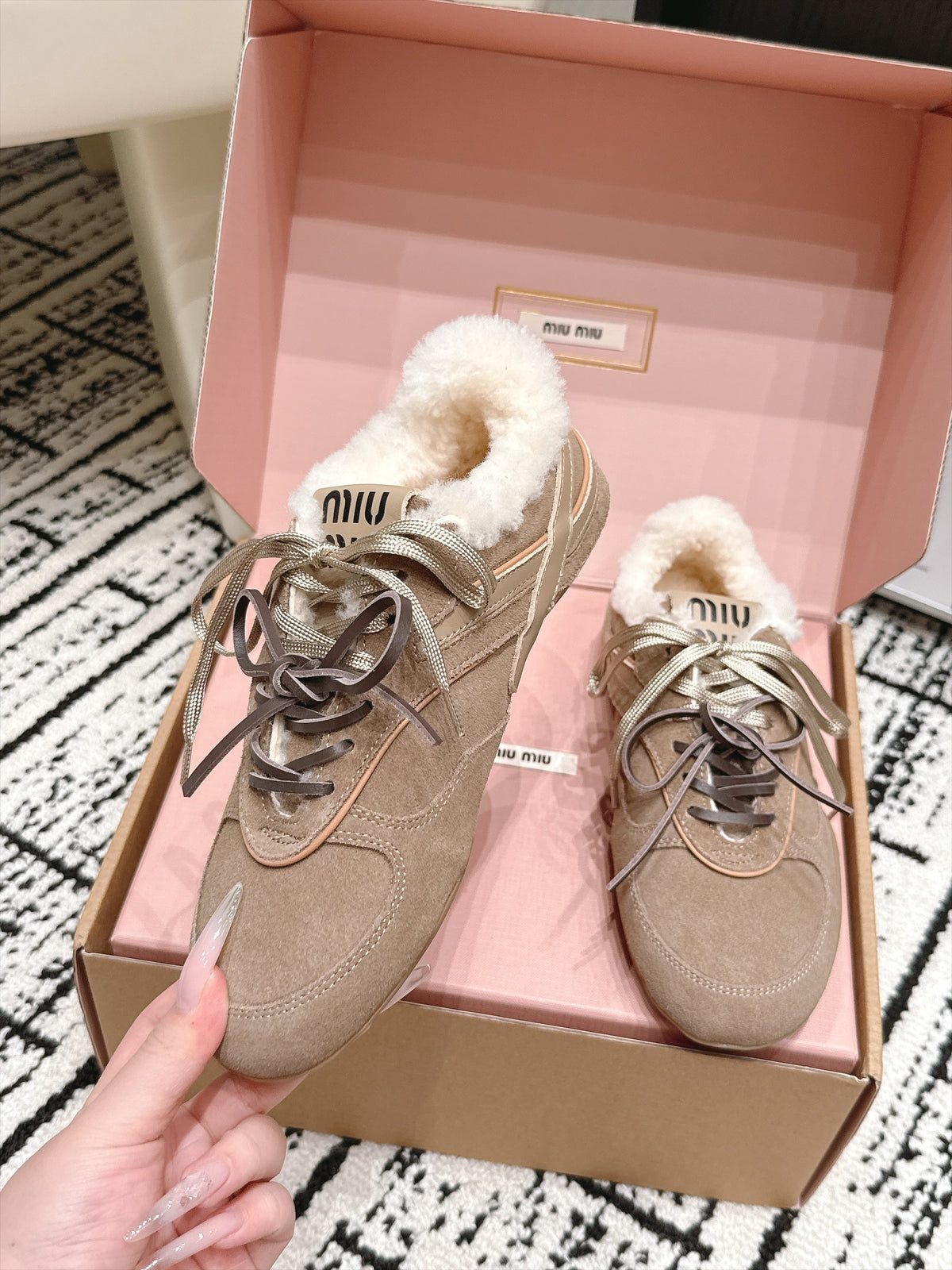 Miu Miu 26s Shearling Sneakers Khaki Suede 138333