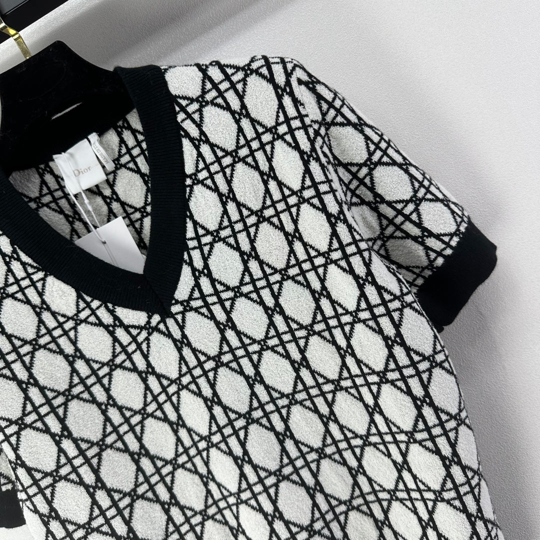 CD 26s Short-sleeved V-neckline Black White Cannage Cotton 348983
