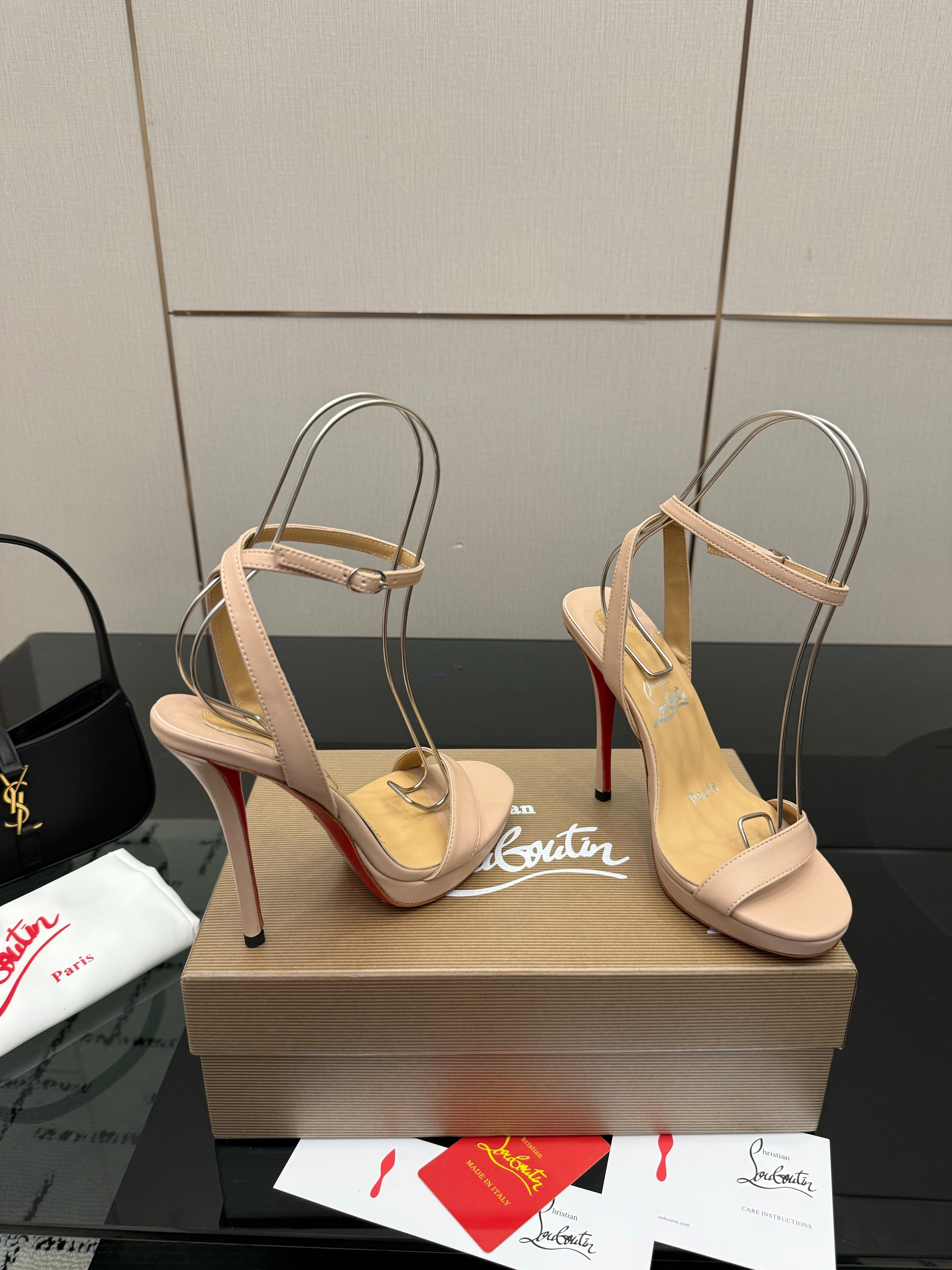 CL Miss Z Sandal 12cm Beige Cowhide 828155