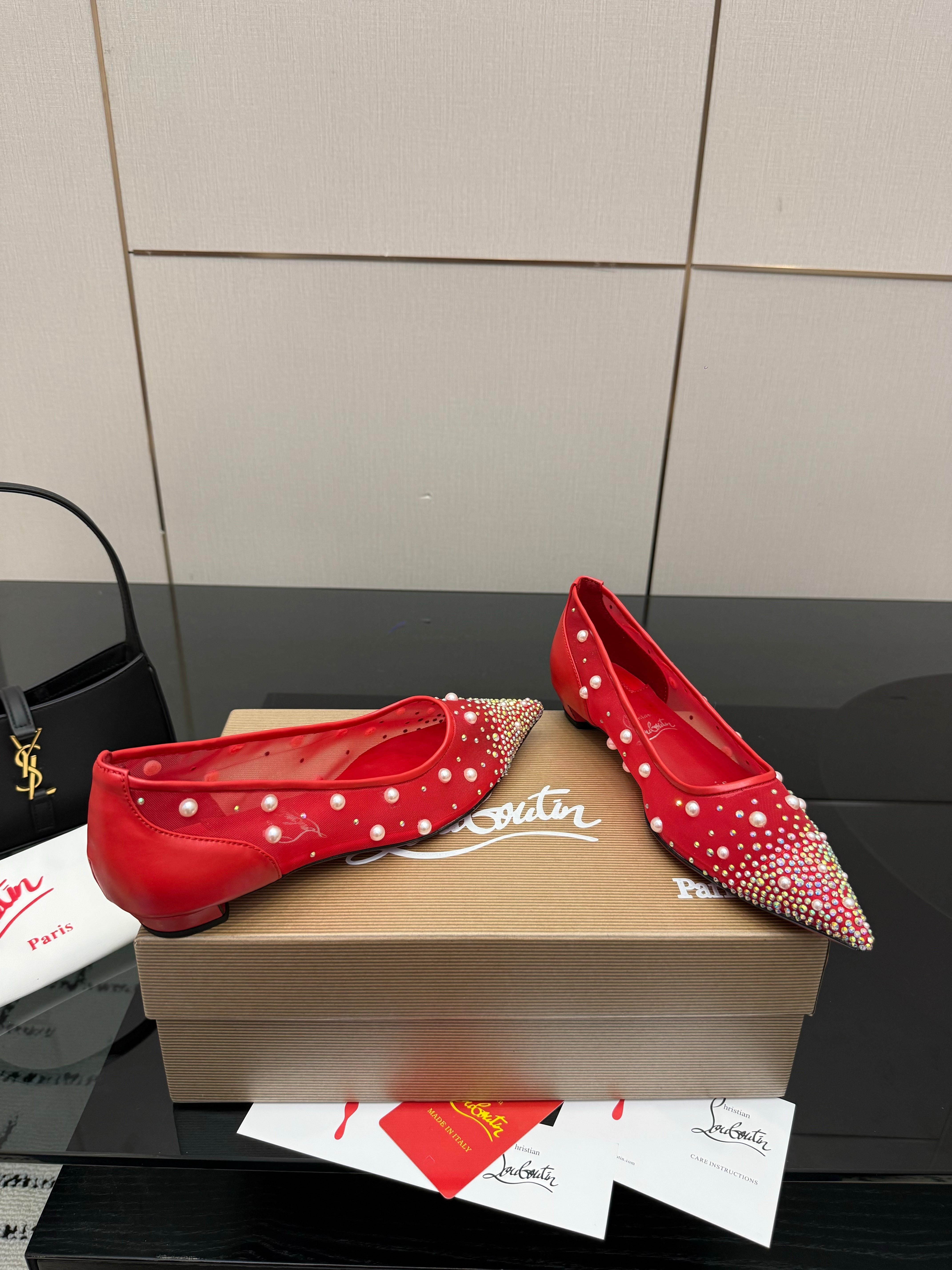 CL Degrastrassina Perla Ballet Flat Red Mesh 828162