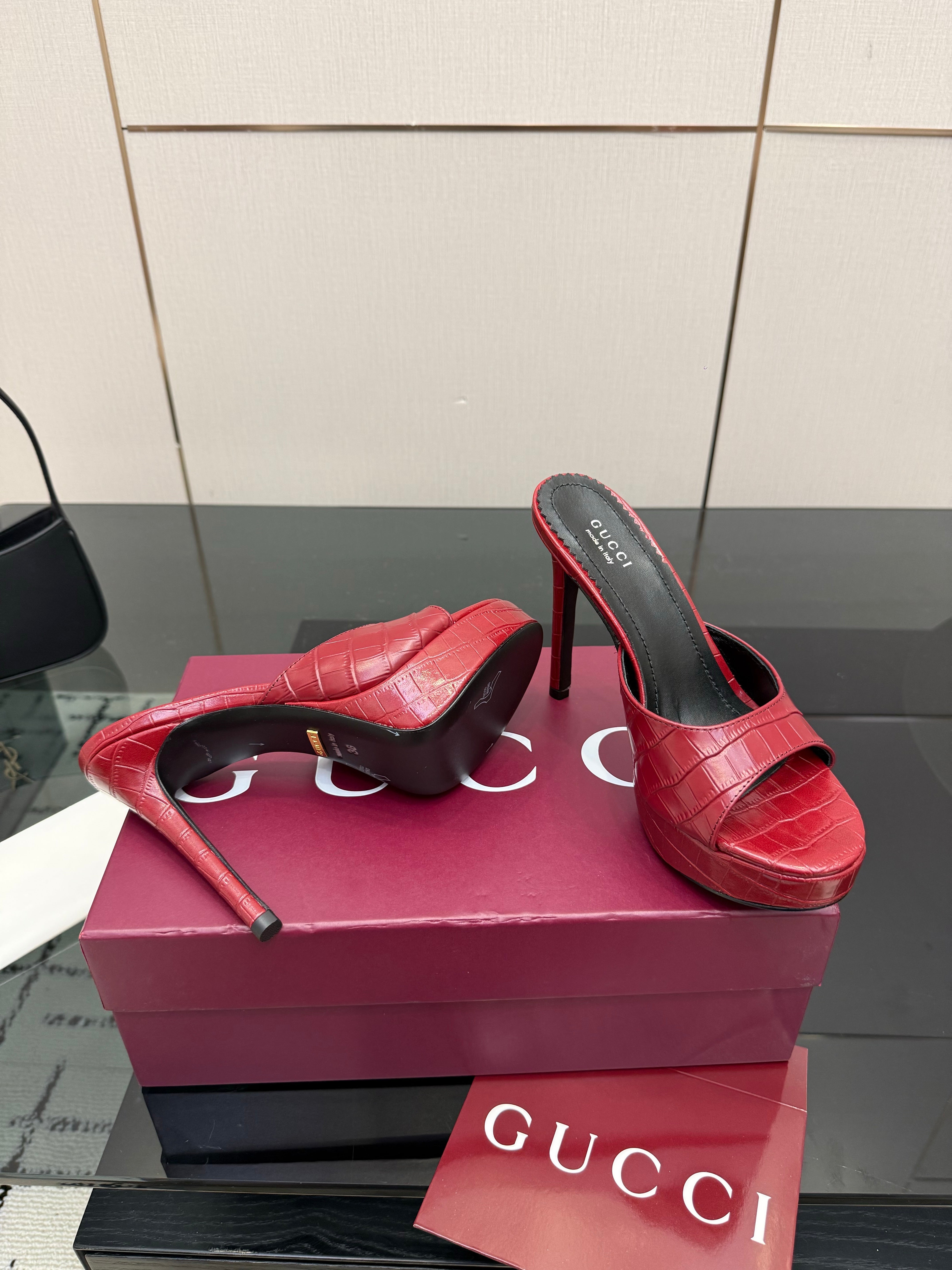 GG 26s Sandal 12cm Burgundy Embossed Leather 828215