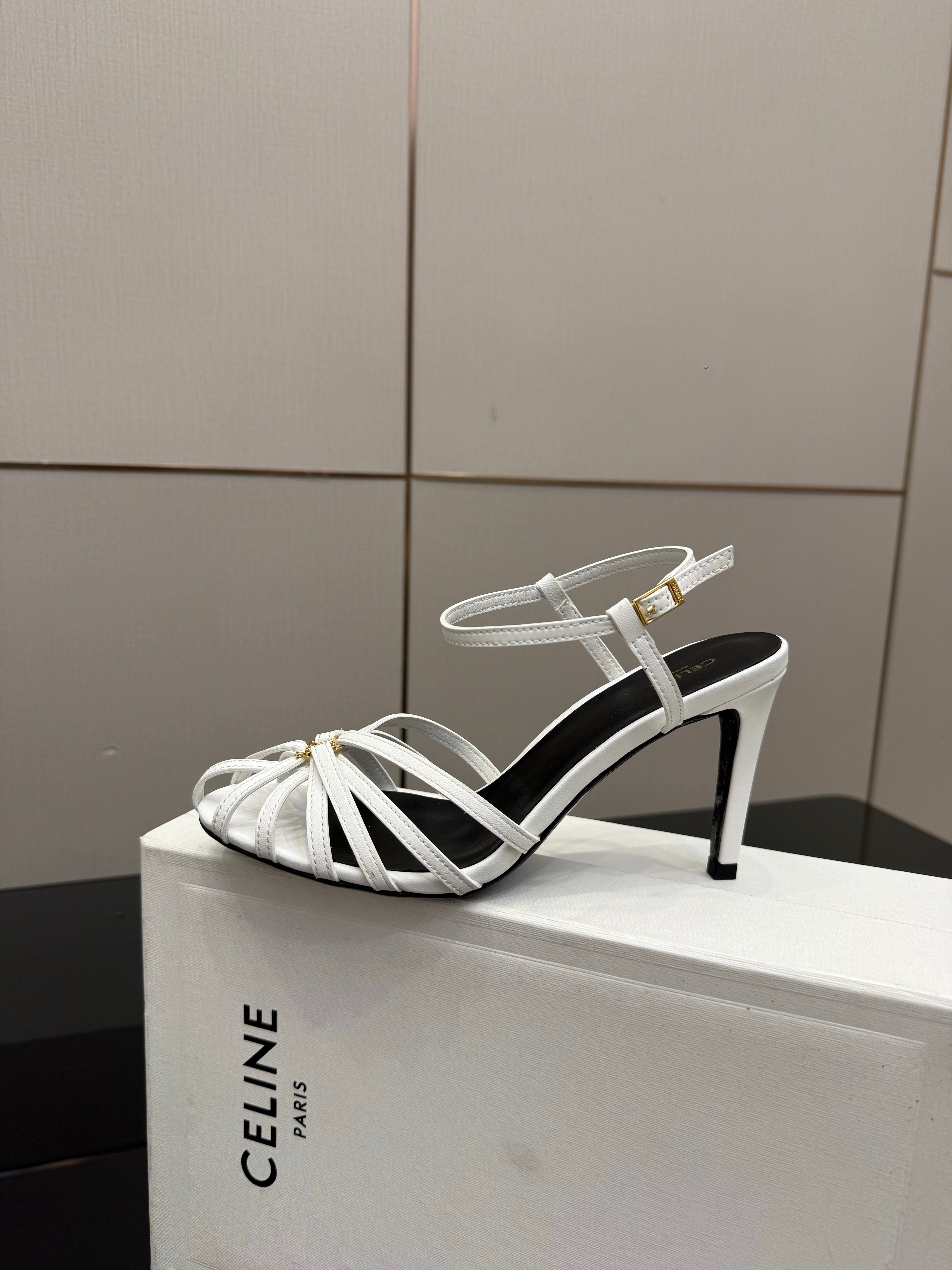 Celine 26s Sandal Triomphe 8.5cm White Lambskin 894266