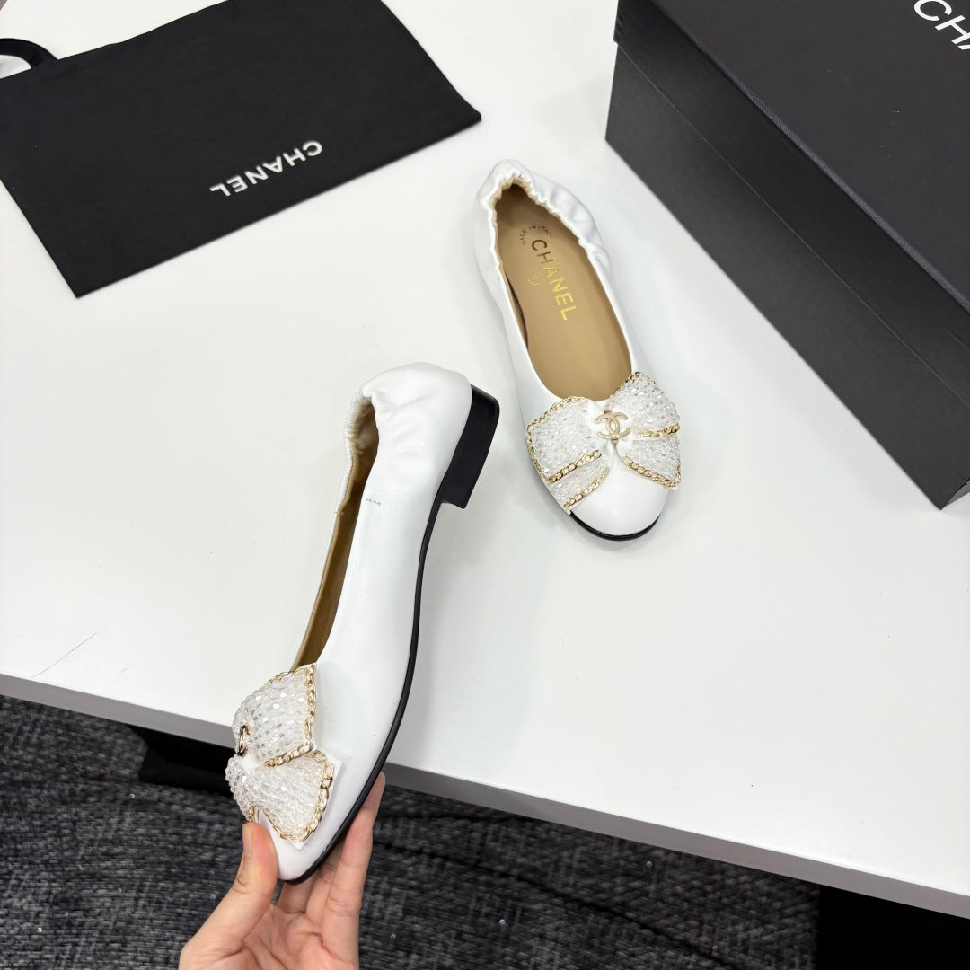 CC 25 Diamond Ballet Flats White Sheepskin 331788